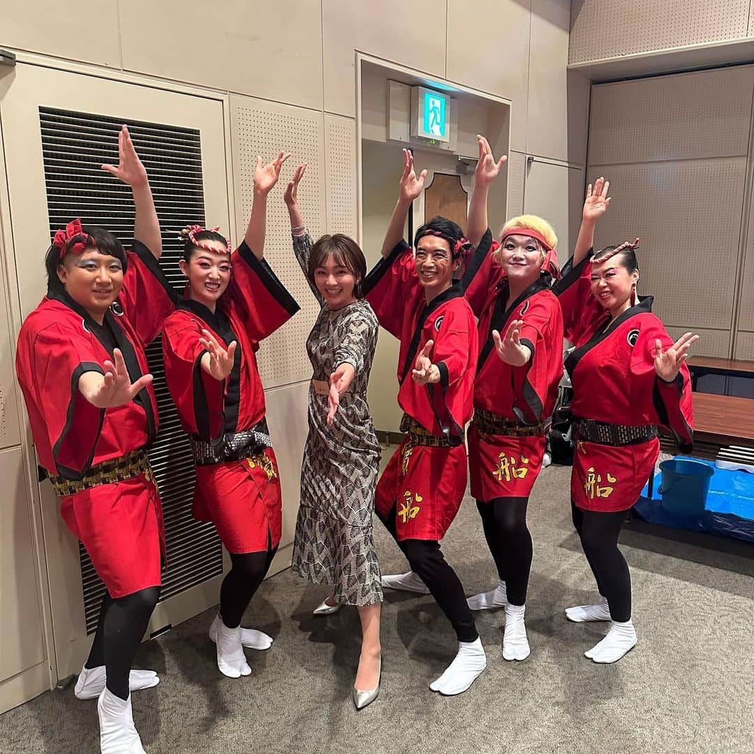 大堀貴子さんのインスタグラム写真 - (大堀貴子Instagram)「お世話になってる会社の新年会。 ゲストにシャチホコさんが来たり、阿波踊りのプロ集団の方たちがきてみんなで踊ったり、すごく豪華な会でしたー！  私は、酔っ払いまして、ノリノリで阿波踊りを踊っていました🤣」3月23日 23時05分 - takako_ohori