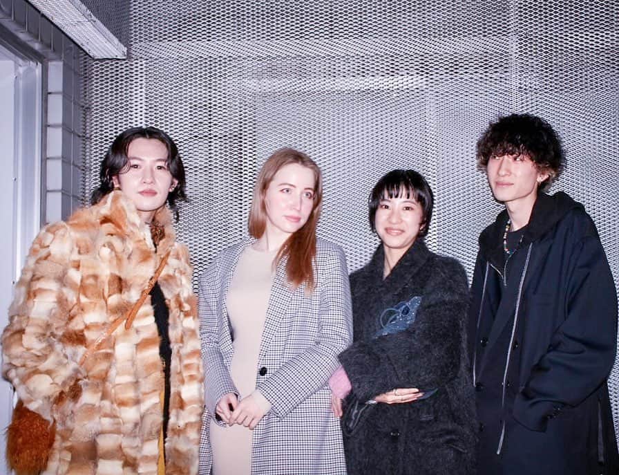 アシヤさんのインスタグラム写真 - (アシヤInstagram)「ちょっと社交的になってみた写真載せます！インスタで前々から見ててファッションすごいと思ってた　@renya_0911  実際話してみて嬉しかった！お洋服の色使い上手すぎて参考になります！　@teshima0331 お洋服が本当にお洒落で個人的に服装が好みです✨ Photo @1tsuki_i026」3月24日 1時06分 - ashiya74