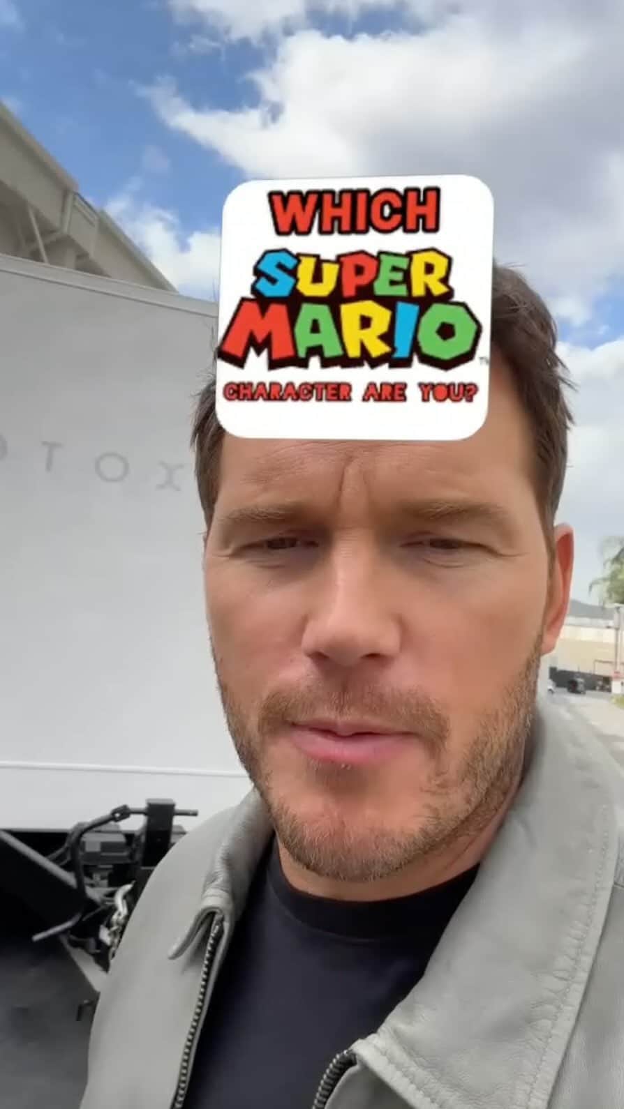 クリス・プラットのインスタグラム：「Not cool bro. 🍄」