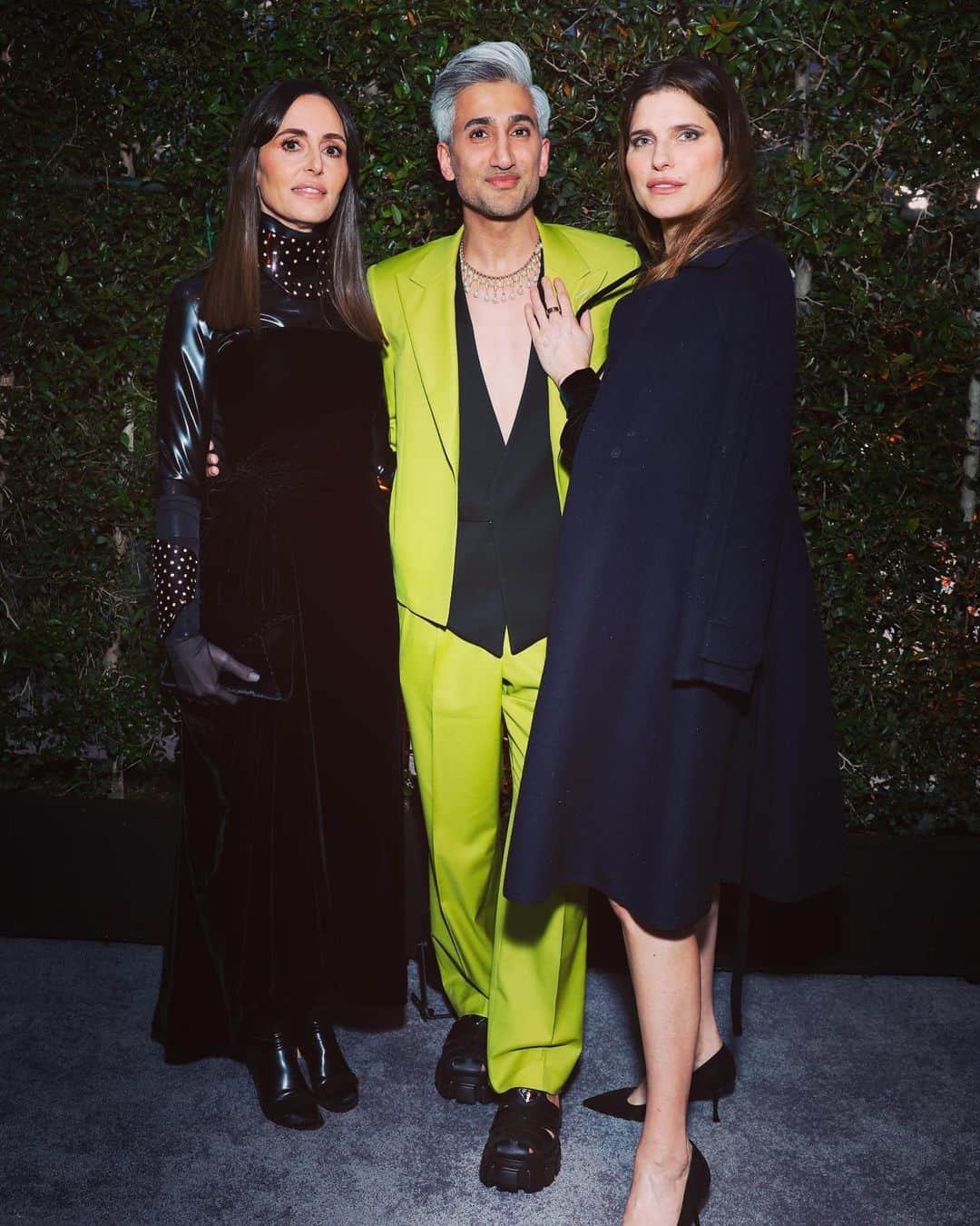レイク・ベルのインスタグラム：「Still celebrating @tanfrance @fashiontrustus @tania.fares 🖤」