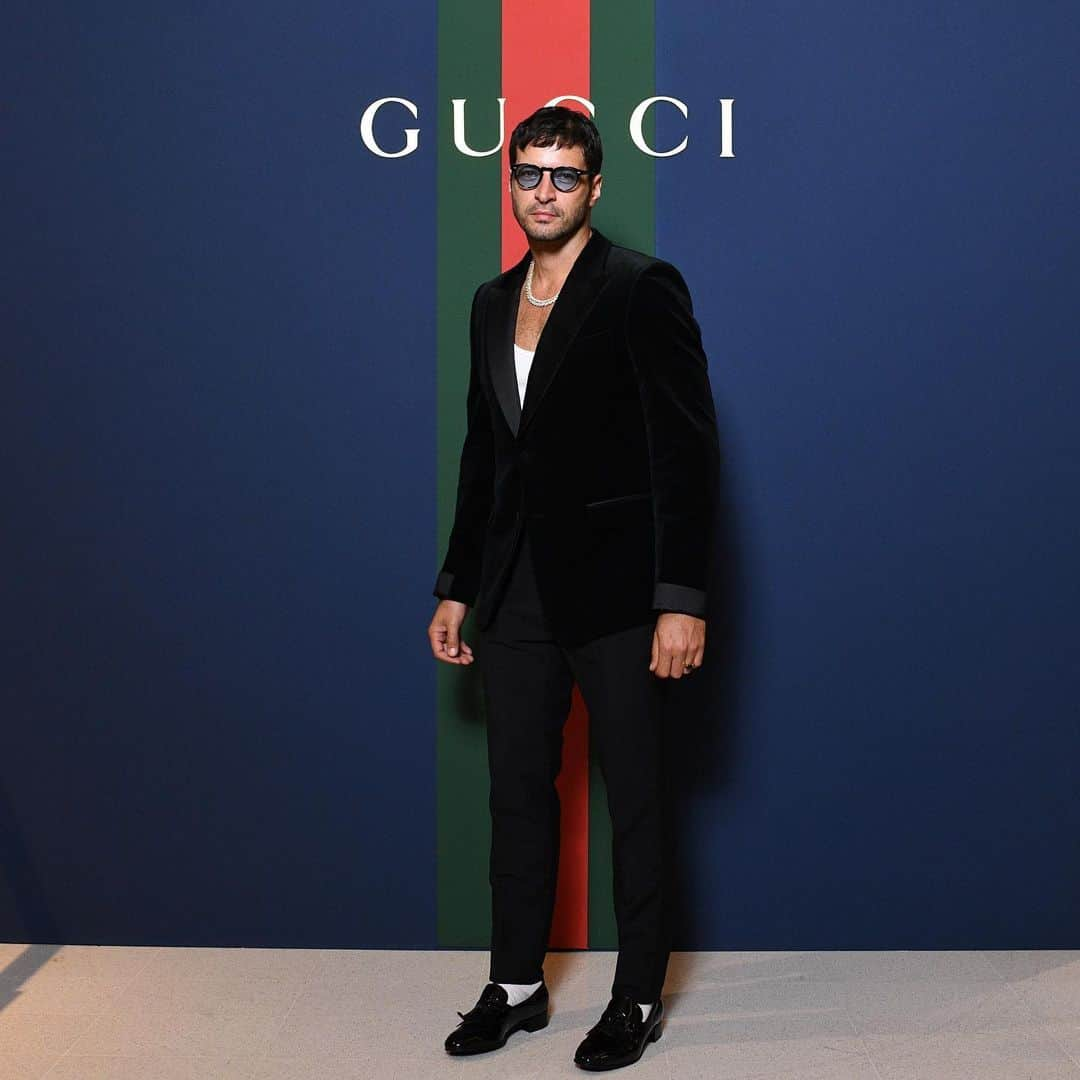 フラヴィア・ルチーニさんのインスタグラム写真 - (フラヴィア・ルチーニInstagram)「De ontem no jantar incrível da @gucci, inauguração da nova loja no @jkiguatemi. Uma noite pra nunca esquecer, com um abraço em forma de música e aconchego na voz de @gilbertogil @bemgil e @josegilm ❤️ muitos encontros and fire on the dance floor 🔥  Grazie mille @vitorsouza___ @federico_turconi  Fotos de @luprezia  Makeup @iamrenato」3月24日 3時50分 - flavialucini