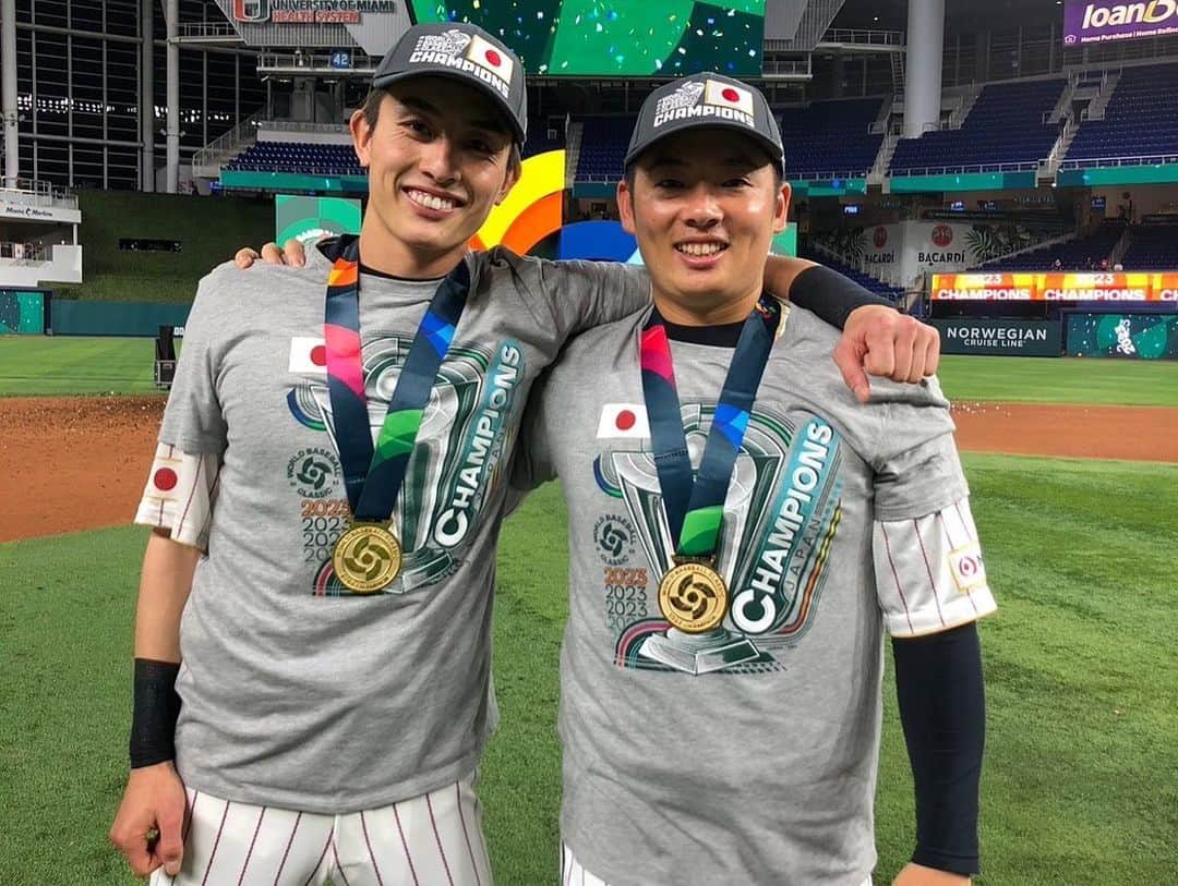 松井裕樹さんのインスタグラム写真 - (松井裕樹Instagram)「WBC2023🇯🇵🏅  世界一❗️ 個人的には悔しい場面しかなかったけど色んな感情、学びがありそして最高のチームの一員になれて良かったです！  また今日から切り替えて日本一目指して頑張ります😊 応援ありがとうございました❗️」3月24日 8時32分 - yuuki.matsu1