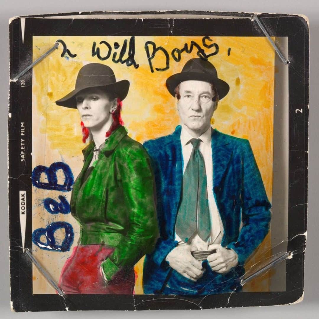 デヴィッド・ボウイさんのインスタグラム写真 - (デヴィッド・ボウイInstagram)「DAVID BOWIE IS EXHIBITION OPENED 10 YEARS AGO TODAY  “A man lost in time…”  Ten years ago today (following press previews and private views), the V&A’s David Bowie Is exhibition in London opened properly to the public on 23rd March 2013. Were you there on the opening day?  Here are a few randomly grabbed images we posted around the launch.   Meanwhile, the Time Police are searching for myriad missing moments as it simply can’t have actually been ten years ago.   #BowieArchiveVAM #DavidBowieIs」3月24日 8時50分 - davidbowie