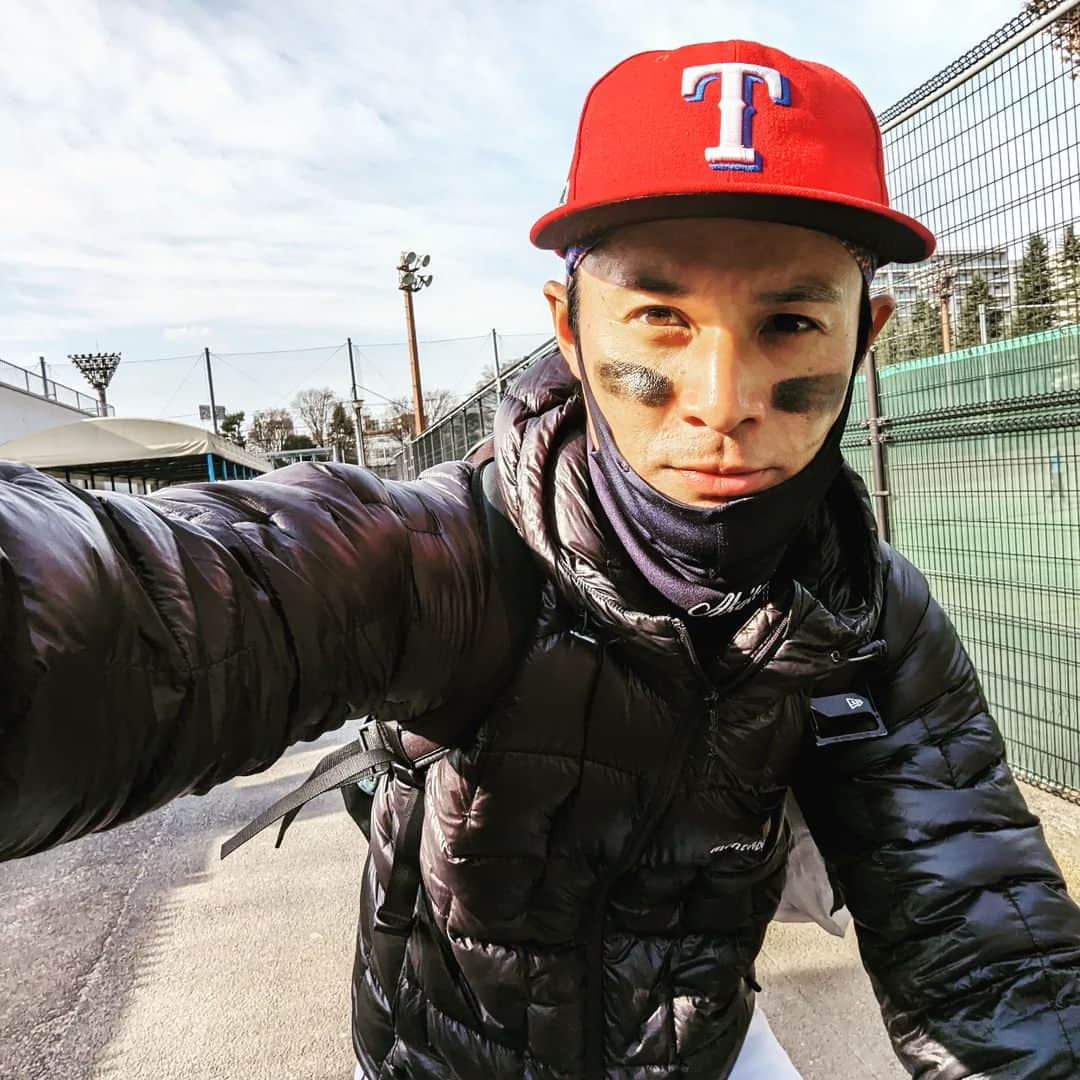 山下晃和のインスタグラム：「【LIFE】WBCの日本優勝🥇 泣きました…  とくにメキシコ戦🇲🇽  正直、メキシコに負けてしまうと思っていて、アメリカとメキシコの決勝を予想しておりました  村神様の逆転の一打があるとは😢  諦めない気持ち学びました…  僕ももっと野球を、否、仕事を頑張ります KEENのワークブーツを履いて🥾  #今日の仕事靴 #モデル #model #KEENとNEWERA #KEEN #KEENJAPAN #59FIFTY #スニーカー #shoes #outdoor #キャンプ #camp #KEEN_JAPAN #LIFEISKEEN @keenutility_japan @keen_japan #WBC #WBC2023 #ワークブーツ #野球 #baseball」