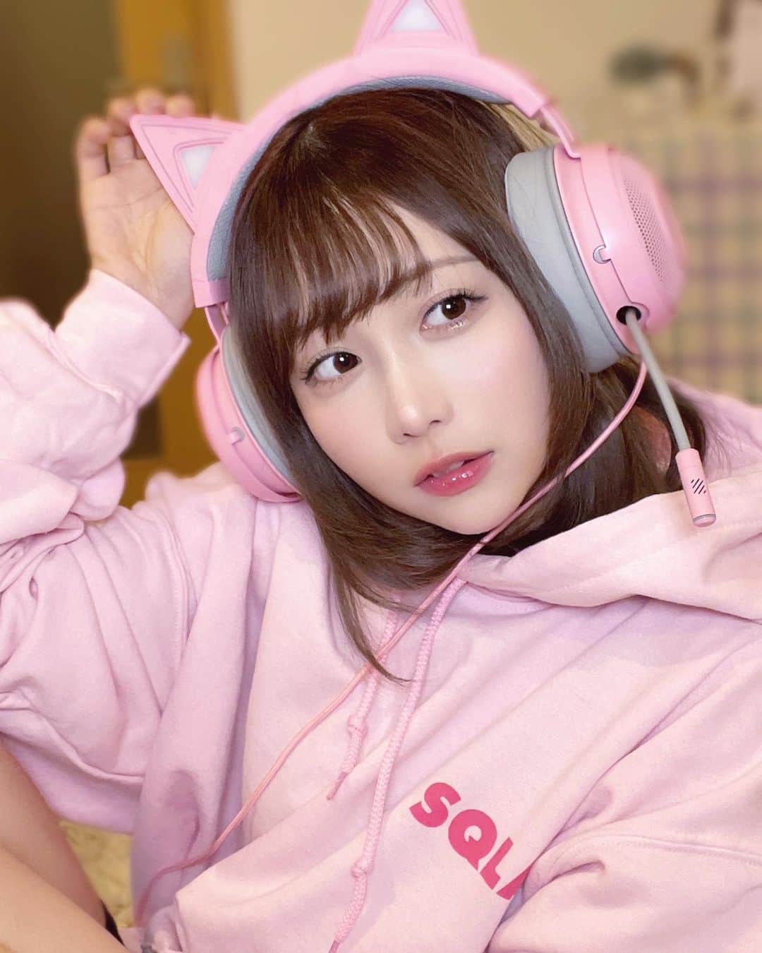 きりたんぽのインスタグラム：「sqlaさんのフーディ可愛すぎるの🍡🎀💞🌷」