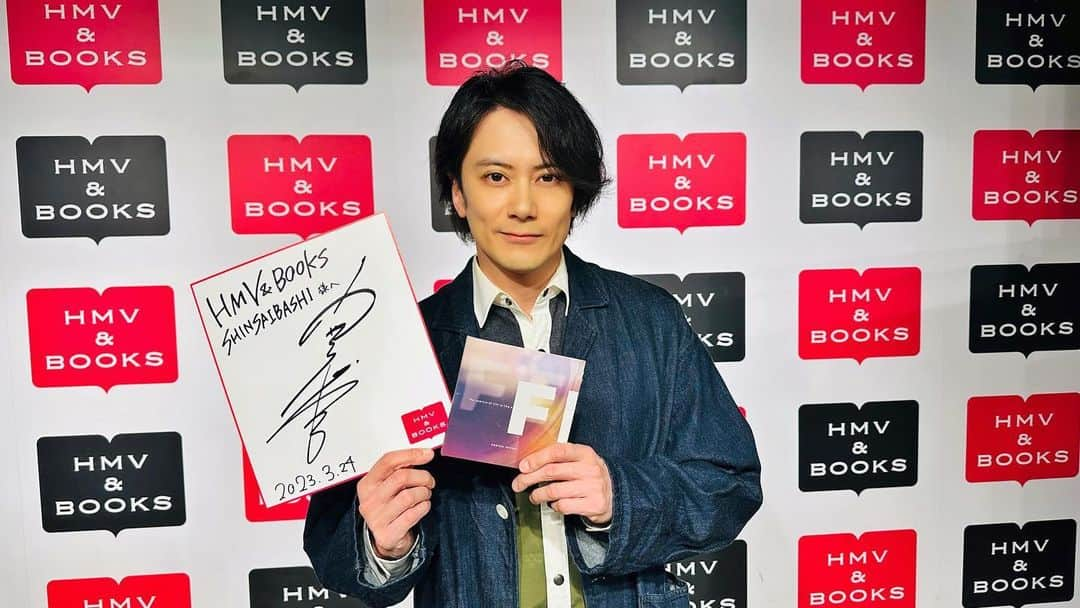 小西遼生さんのインスタグラム写真 - (小西遼生Instagram)「リリースイベント HMV&BOOKS心斎橋 ミニトーク&サイン会終了いたしました！インスタで急遽行った質問募集に沢山応えてくれてありがとう！アルバム味わって聴いてくれるといいなー   お次は明後日HMV&BOOKS渋谷🫧お待ちしてますー  #Thesparkleoflifeislikeabubble #bubble #スパブル ? #結局なんて略そう」3月24日 20時01分 - ryosei_konishi_official