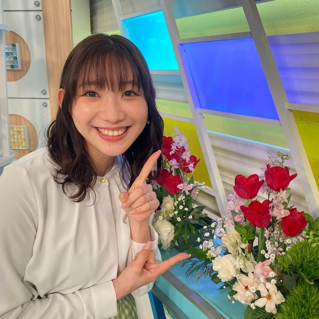 小林茉里奈さんのインスタグラム写真 - (小林茉里奈Instagram)「🐓 けさのバリはやでお伝えしましたが… 来月からバリはやが大きく変わります！！  メインMCには報道経験豊富な若林アナウンサーが！そこに須田アナウンサーと澤田アナウンサーが曜日替わりで脇を固めます😊  私と森アナウンサーは来週いっぱいで番組卒業となります😌✨  正直今は寂しいというよりも、実感がわかなくて、不思議な気持ちなのですが…😳 最後まで、福岡・佐賀の皆さんの朝を少しでも楽しい時間にできるよう全力で駆け抜けます😊💪🏻！！！  バリはやのツッコミ担当として、来週はいつも以上にキレッキレにツッコんでいきたいと思います😤🔥(主に川崎さんへ)  あと1週間よろしくお願いいたします✨  #fbs #福岡放送 #朝番組 #バリはや #mc #アナウンサー #小林茉里奈」3月24日 20時42分 - marina_k224