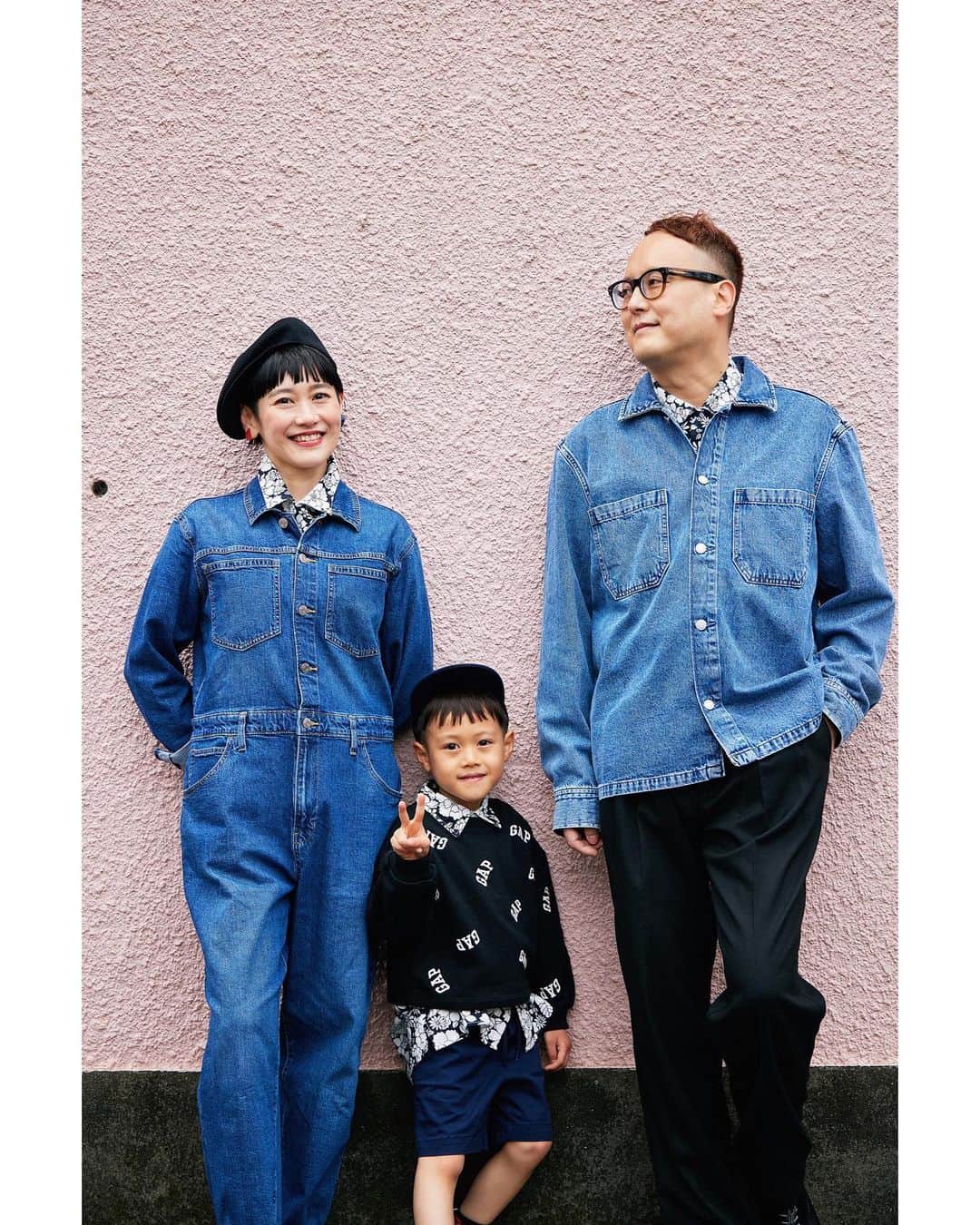 のインスタグラム：「@gapkids_jp  @gap_jp  #Gap #Gapkids #親子リンクコーデ #Familystyle #Gap_ad  Photographer @cazumax」