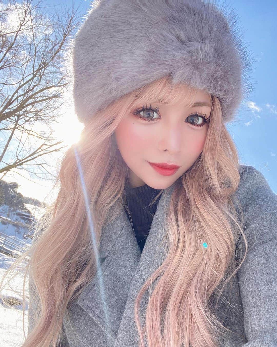 ぽょ姫のインスタグラム：「𝙽𝙰𝙶𝙰𝙽𝙾 ⁑ いつかの長野旅行☃️ 綺麗な雪景色~もう冬終わったから寂しい 池の平スノーパークにふれ合い動物園があって、 また可愛いハスキーちゃんに会いました🐕♥️ ⁑ ⚘ 池の平スノーパーク 🚩 長野県北佐久郡立科町芦田八ケ野１５９６  #長野 #長野観光 #長野市カフェ #長野市 #長野グルメ #長野旅行 #長野市ランチ #池の平 #池の平温泉スキー場 #池の平ホテル #池の平スノーパーク #白樺 #白樺湖 #白樺リゾート #nagano #naganojapan #naganoprefecture」