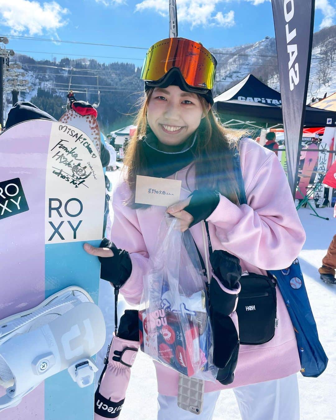 hoshinofumikaさんのインスタグラム写真 - (hoshinofumikaInstagram)「先週、神立試乗会ありがとうございました💖🔥 スペースが狭くて、時間もかかるし、案内しずらい場面もたくさんあったと思います🙏 優しく待ってくれてありがとうございました🥺✨ お手紙やプレゼント、差し入れ 本当にありがとうございました💓🥹 試乗会だけど、ファンの皆さんに会える機会だとおもっていつも嬉しいです！  今週は福島県猫魔スキー場です☺️👌 【アルペン　猫魔　試乗会】で検索らお申し込みお願い致します🫶 明日から待ってます♪♪  私が行く試乗会は、今週と４月の夏油で終わり〜！  @insta.kandatsu  @sims_snowboards_jp」3月24日 13時43分 - fumika_hoshino