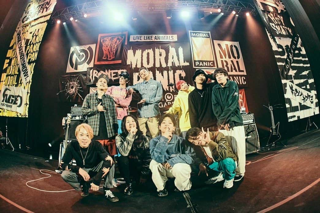のインスタグラム：「THE ORAL CIGARETTES 2MAN VS TOUR 「MORAL PANIC」 2023. 3. 23 Zepp Haneda  photo by @ryotarokawashima_rcn」