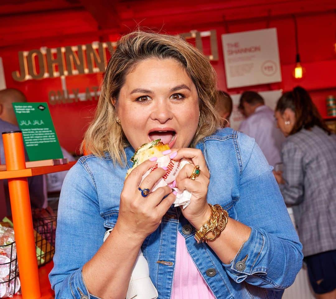 7-Eleven Australiaさんのインスタグラム写真 - (7-Eleven AustraliaInstagram)「We're open Melbourne! Your foodie dreams await at The Convenient Store. Open daily 8am-8pm, free entry. @melbfoodandwine」3月24日 15時38分 - 7elevenaus