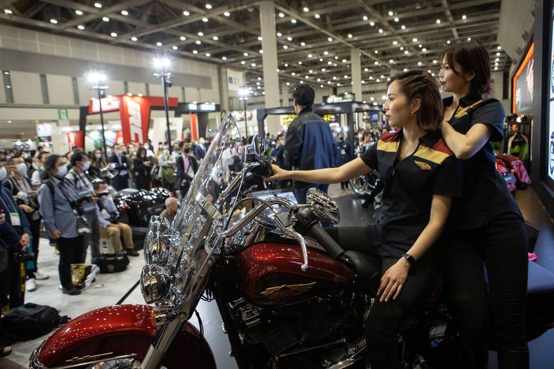 Harley-Davidson Japanさんのインスタグラム写真 - (Harley-Davidson JapanInstagram)「【東京モーターサイクルショー】開催中 120周年アニバーサリーモデルを公開。最新2023年モデルに跨がって写真が撮れます。アンケートへの回答で必ず貰えるプレゼントも。是非週末はビッグサイトにお越しください。  3/26(日)17:00まで http://www.motorcycleshow.org/  #ハーレーダビッドソン #HarleyDavidson #UnitedWeRide #東京モーターサイクルショー #MOTORCYCLESHOW」3月24日 16時01分 - harleydavidsonjapan
