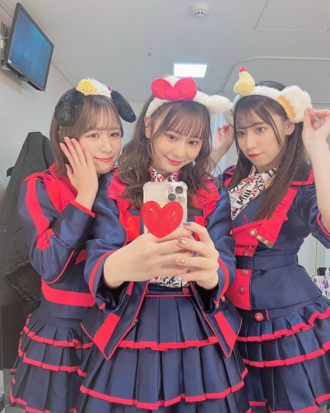 松本慈子のインスタグラム：「* 🐶🐱🐏📸」