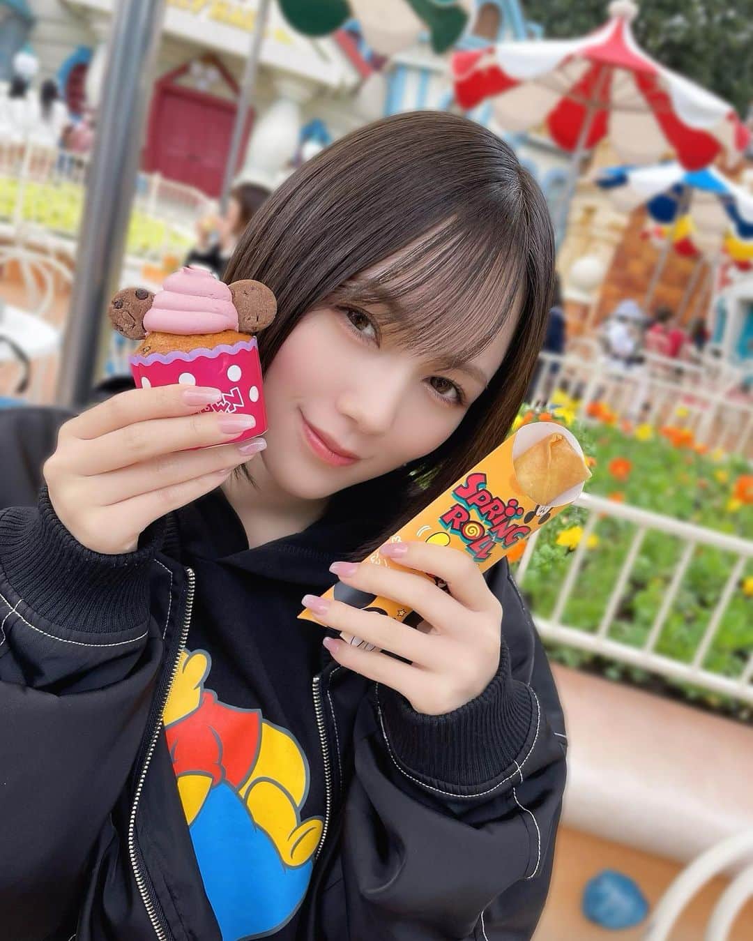 涼森れむのインスタグラム：「. ミニーウィーラブユーのパレード見たくてランド🏰❤️ . #TDR#東京ディズニーランド#ミニーウィーラブユー」