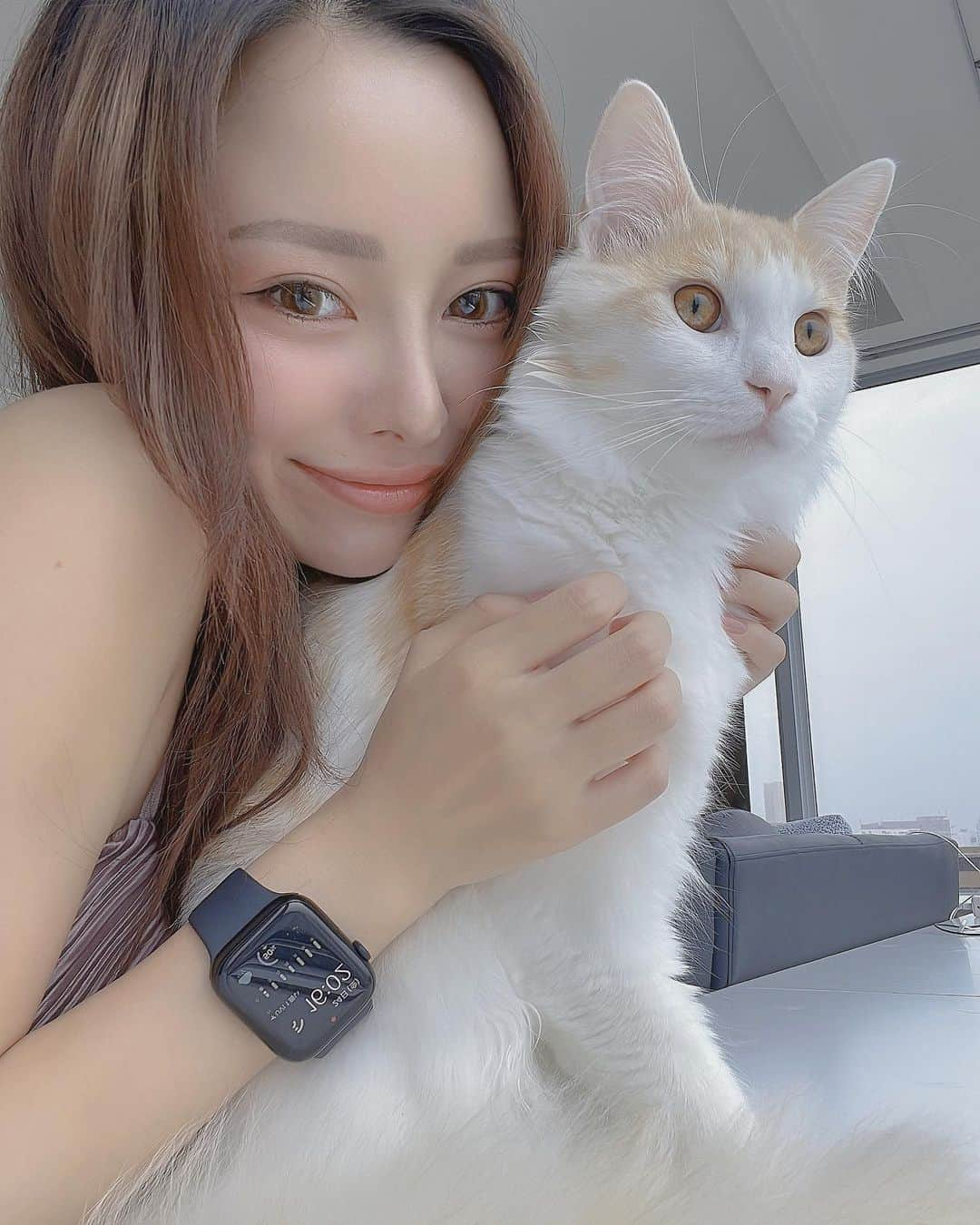 あくびえなさんのインスタグラム写真 - (あくびえなInstagram)「天使ちゃん❤︎ 今日はカラコン神龍と同じ色にした🐈. . . . #cat #catstagram #catlover  #catsofinstagram #猫のいる暮らし」3月24日 16時23分 - akubi_dayo_