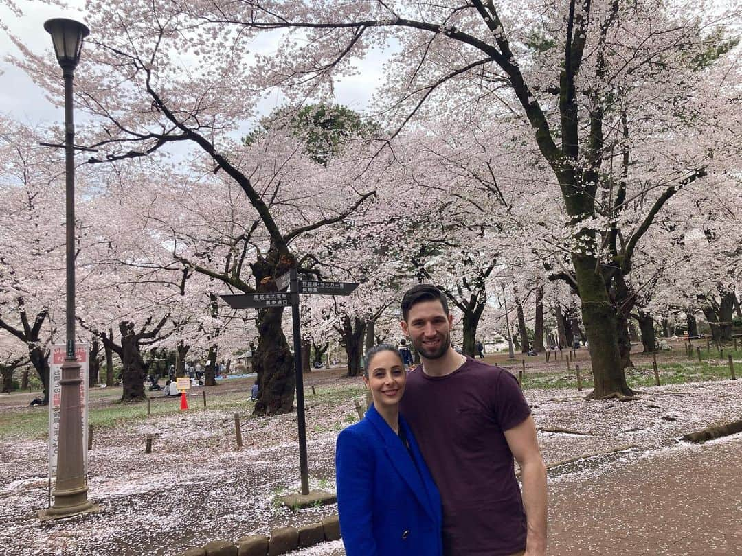 マキシム・デシャンのインスタグラム：「Cherry blossoms 🌸 au japon 🇯🇵  #japon #cherryblossom」