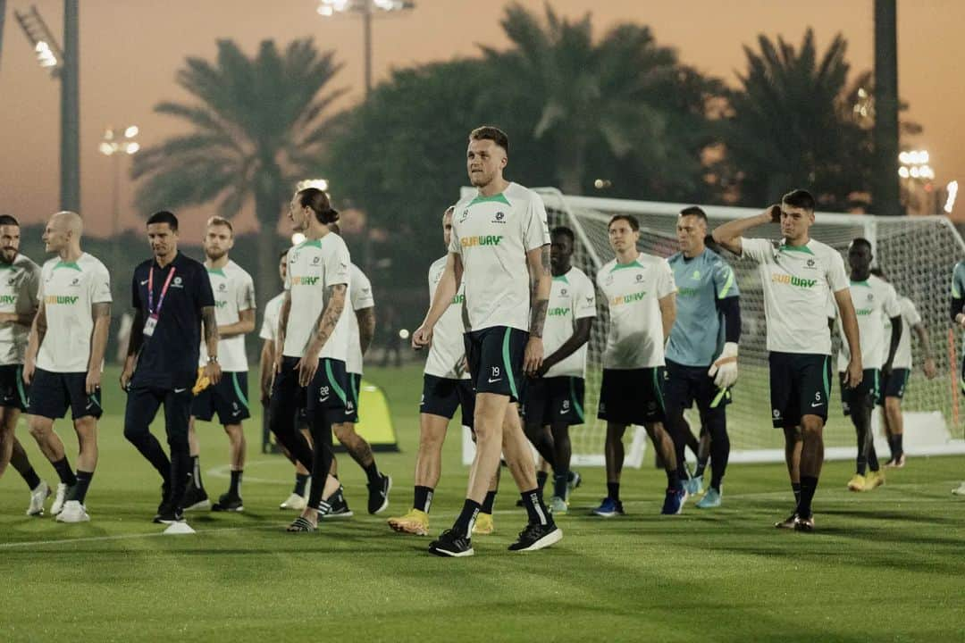 ティム・ケーヒルさんのインスタグラム写真 - (ティム・ケーヒルInstagram)「Time for Australia to celebrate the performance of the @socceroos after the best @fifaworldcup ever in Qatar 🇶🇦   World cups are made of beautiful moments and I look forward to seeing the @fifawomensworldcup in Australia and New Zealand coming very soon.  Let's keep growing the game 🇦🇺」3月24日 17時55分 - tim_cahill