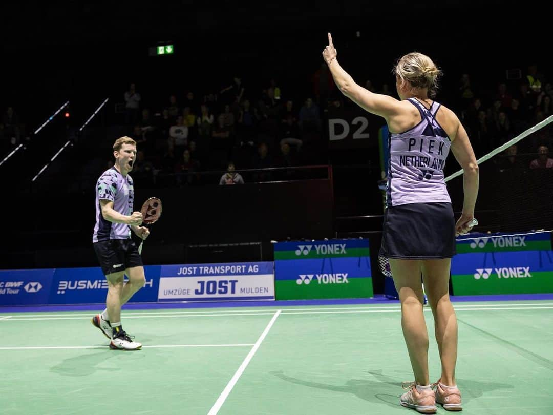 セレーナ・ピークさんのインスタグラム写真 - (セレーナ・ピークInstagram)「Quarter final today at the Swiss Open🇨🇭!   Two good wins so far, let’s go again tonight👊🏻  #swissopen2023 #badminton #bwfworldtour」3月24日 17時56分 - selenapiek