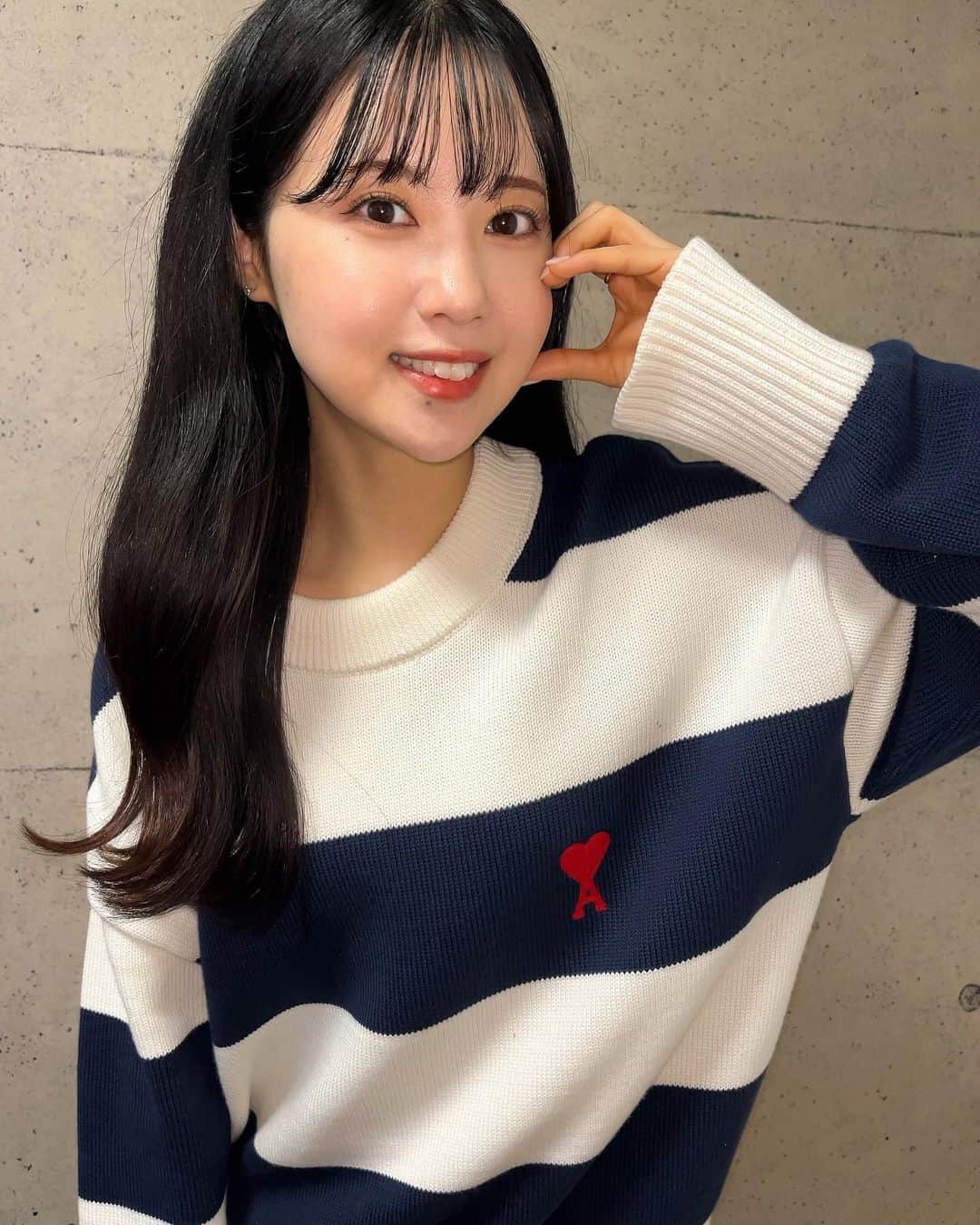 神谷るなのインスタグラム：「ギリギリまでニット着る🐼  #follow #amiparis #followforfollowback」