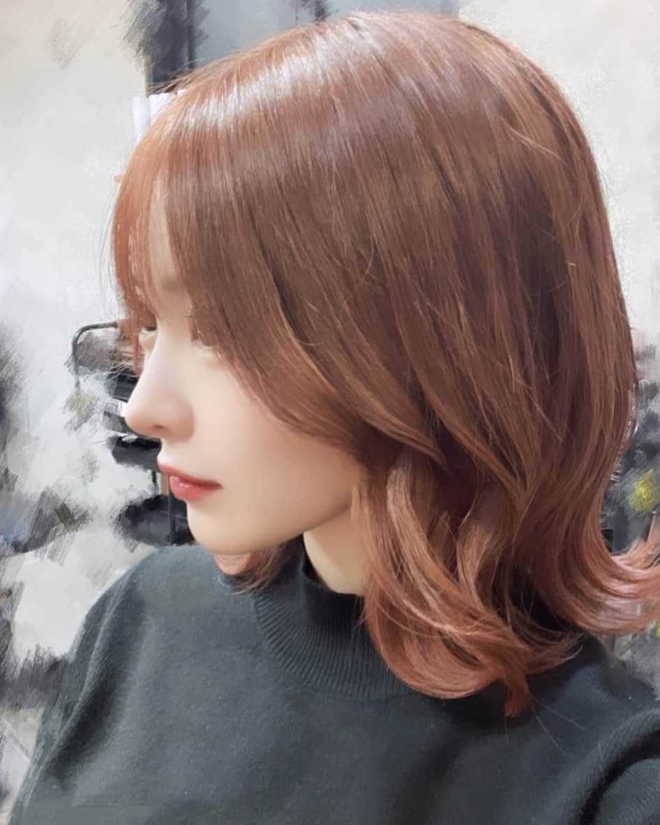 夢咲ゆめのインスタグラム：「.  美容院行くと気分あがるよね  地毛が伸びてきました🥺❤️‍🔥  @tsubasa_komikado  毎回天才👏ありがとう‎🤍  . #名古屋 #名駅 #錦三丁目 #錦3 #ナイツネット#水商売 #キャバクラ #キャバ嬢 #ドレス #東京 #歌舞伎町 #大阪 #北新地 #ミナミ #祇園 #すすきの #中洲 #シャンパン#整形 #followforfollowback #instagood #followｍe #instalove」