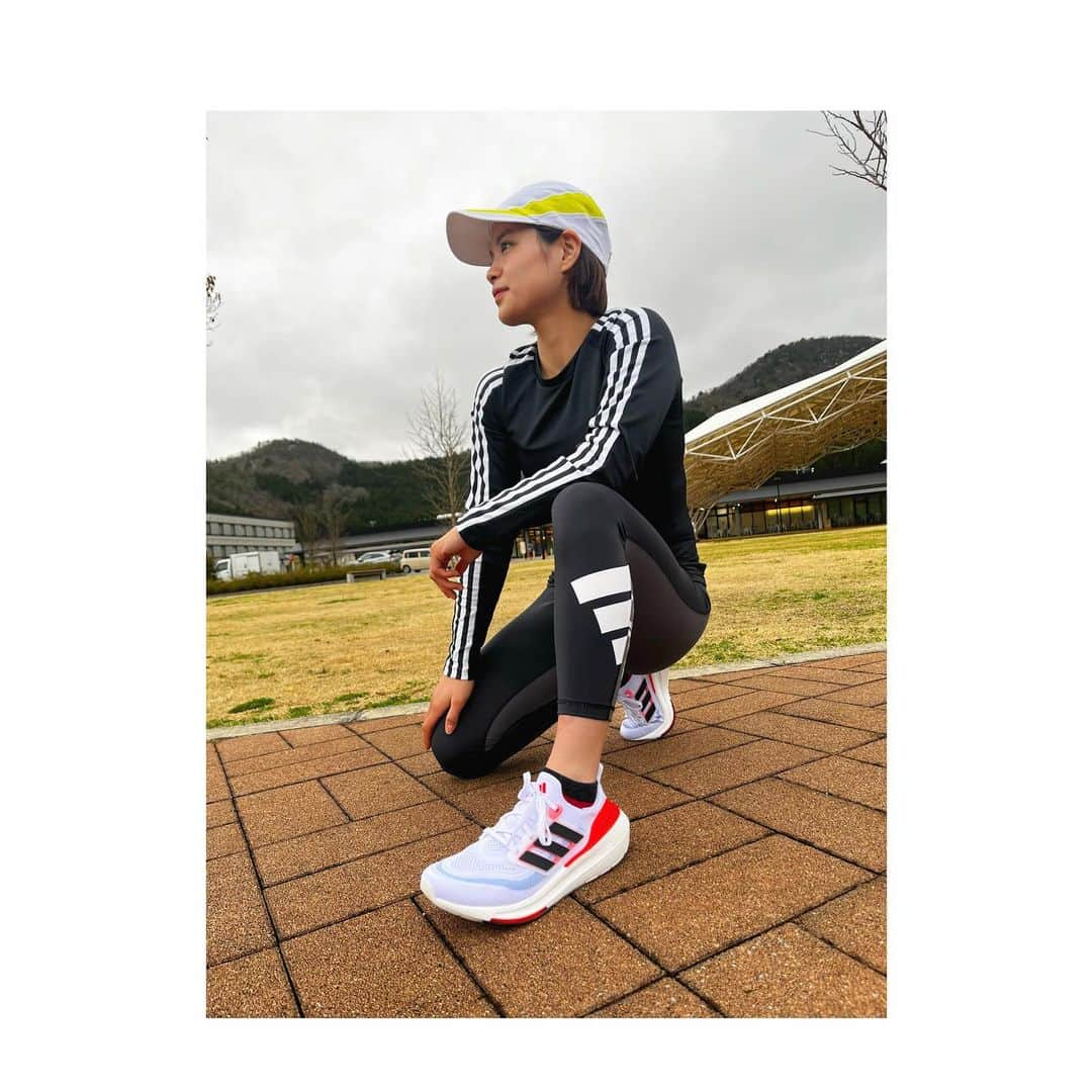 阿部詩のインスタグラム：「. 新しいウルトラブーストライトを履いてランニング🏃☺️  #ImpossibleIsNothing #ULTRABOOST #createdwithadidas @adidastokyo」