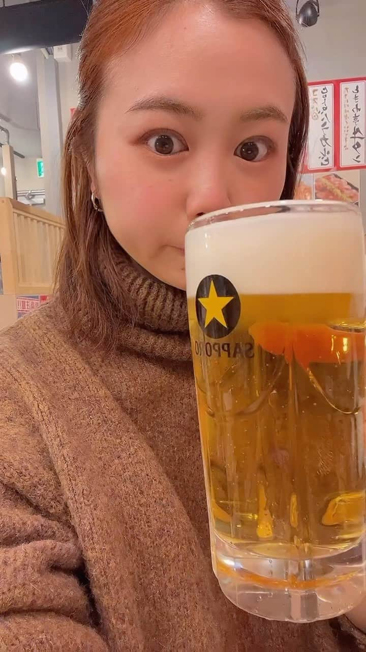 森詩織のインスタグラム：「みなさんお疲れ様でした🍺 乾杯しましょ❣️ #酒もり #一杯目はビール #🍺」