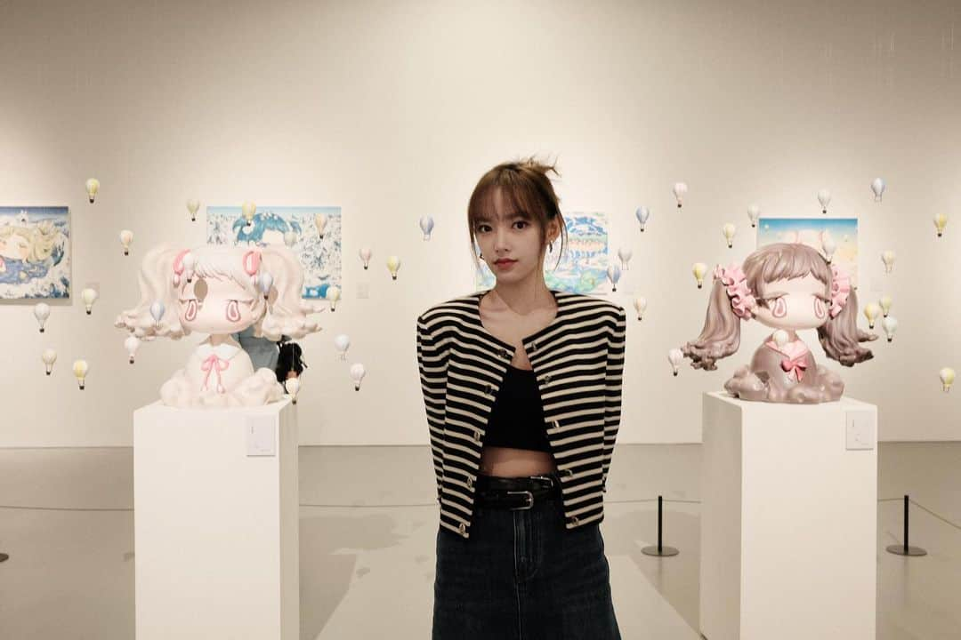 ソンソさんのインスタグラム写真 - (ソンソInstagram)「❄️🌙🌬️🌺」3月24日 18時25分 - chengxiao_0715