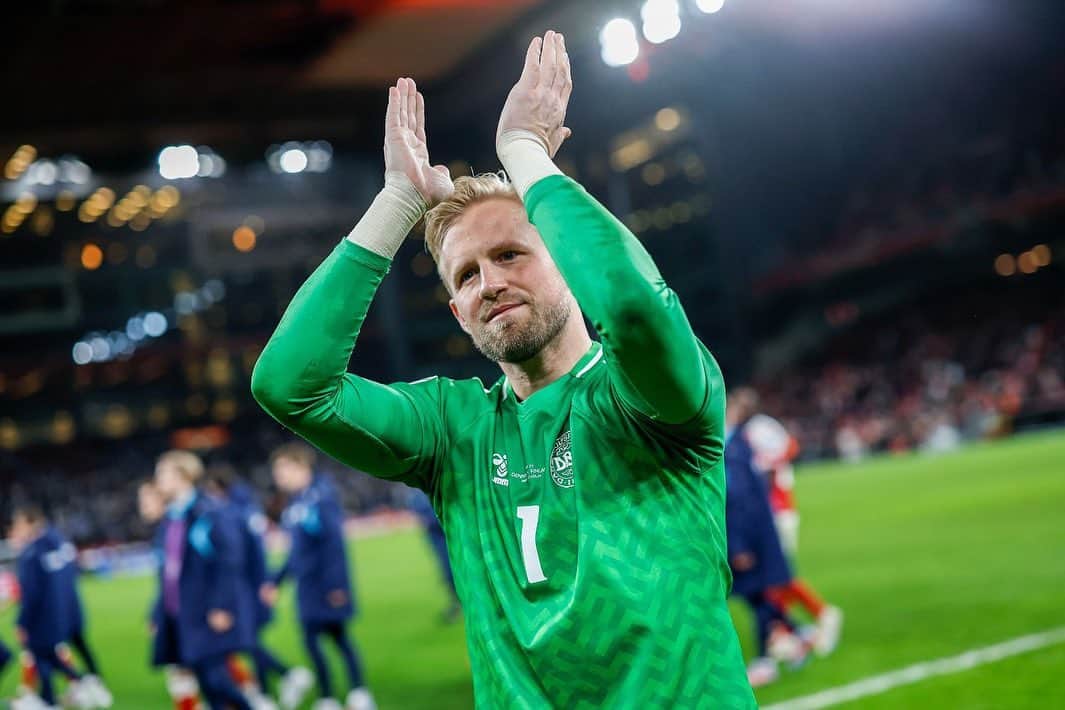 のインスタグラム：「Bedste velkomst i Parken vi kunne have ønsket os og en fantastisk start på EM kvalifikationen 👏🏼🇩🇰」