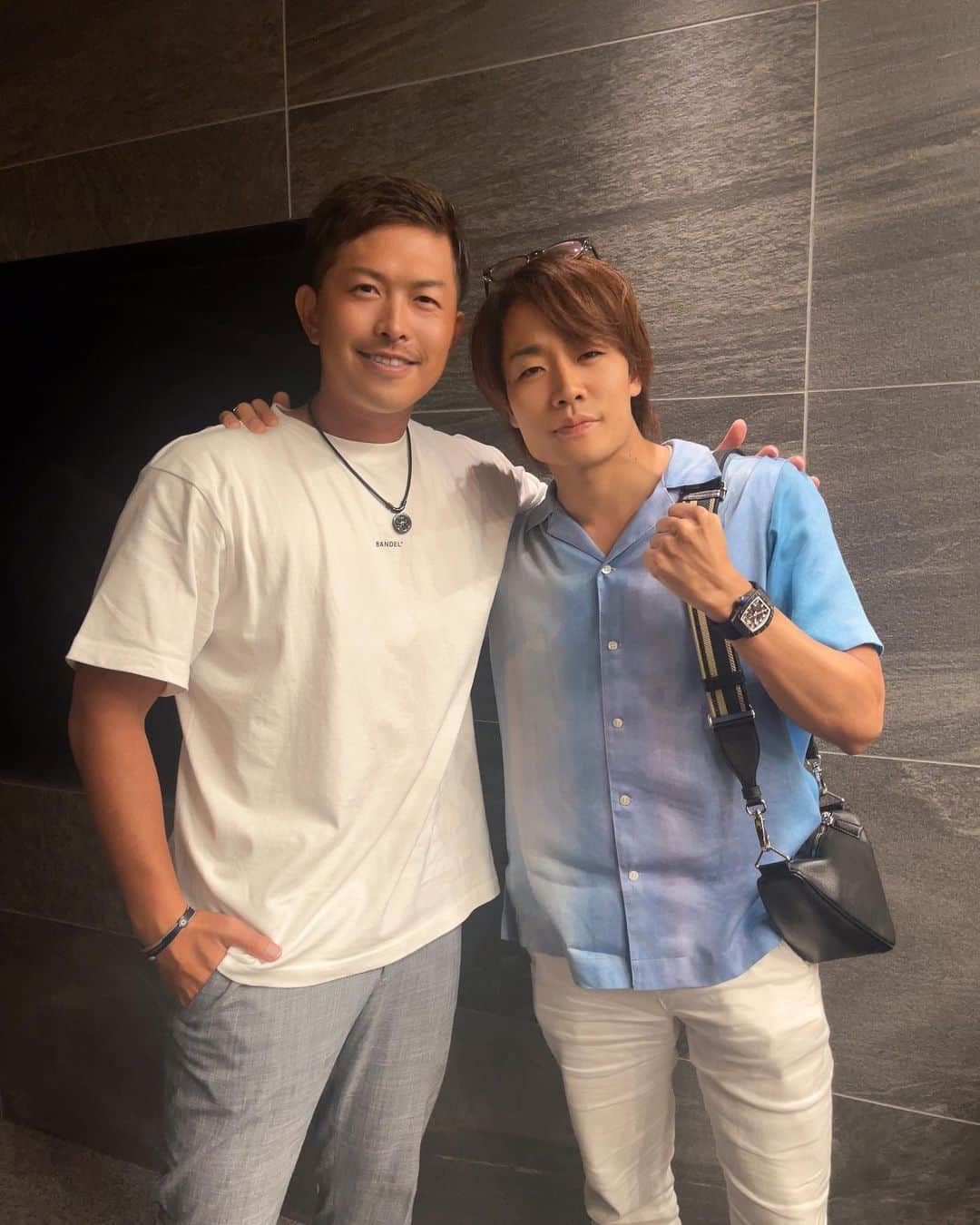 松下信治のインスタグラム：「ショウタには見えるらしい。 信じて一緒に突き進むだけ‼️ ありがとう。  @shota.ohnishi」