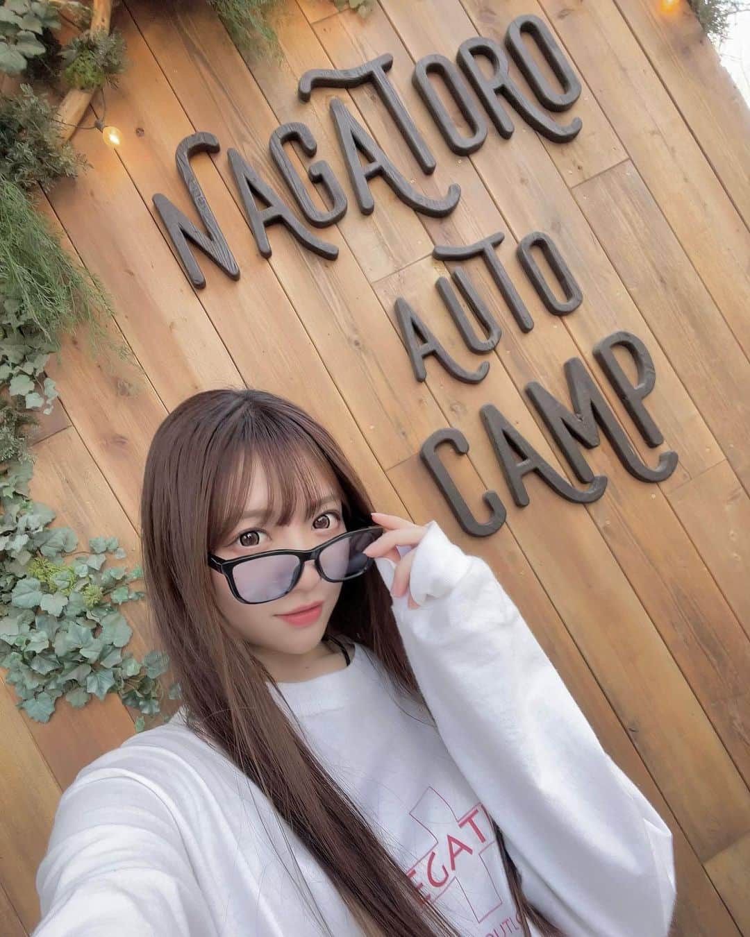 のインスタグラム：「. 本日もお疲れさまです♡ 昨日はしおんの、Birthday🎂 お祝いコメントありがとうございます♡  皆さんもお誕生日教えてね🙌 そして週末に行った長瀞オートキャンプ場🏕 また 行きたいと思いました🤭 . . . #nagatoroautocamp #長瀞 #キャンプ #キャンプ場 #綺麗 #リピート確定 #お洒落 #アウトドア #最高 #川」