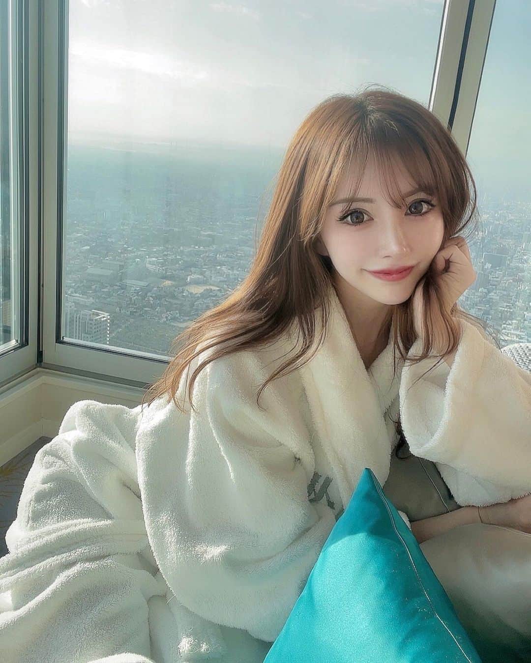 えりなのインスタグラム：「ʜᴏʟɪᴅᴀʏʚ♡ɞ」