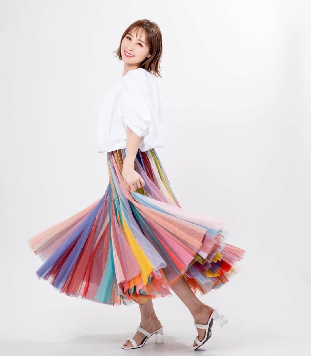愛内里菜のインスタグラム：「チケット受付け ４月２日まで‼️ ⁡ あっという間なので お早めに☺️🙌✨ ⁡ Rina Aiuchi  Birthday Live 2023 ⁡ 7月15日（土）東京「SELENE b2 」 7月17日（月祝）札幌「PLANT」 7月30日（日）大阪「amHALL」 ⁡ 各2公演ずつです😄 ⁡ 札幌の夜公演のみ🌙 おしゃべりナイトでお届け🎉 43歳を祝して 43個の質問に答えます🤣 アコースティックで数曲 演奏予定☺️ ⁡ ただいまオフィシャルHPの チケット詳細ページから 43個のための質問を どしどし募集中です🙋‍♀️❣️ みんなよろしくね🥰 ⁡ ⁡ 😆YouTube 「愛内里菜オフィシャルチャンネル」 ⁡ ⁡ 🐦Twitter 愛内里菜 official @RRikakakiuchi ⁡ ⁡ 😆TikTok 愛内里菜/Rina Aiuchi 　 🟥17配信 愛内里菜_official ⁡ ⁡#バースデーライブ　 #愛内里菜  #歌手 再始動 #垣内倶楽部  #バンド   #ライブ #一体化 #絆 #盛り上がりたい  #感謝  #23周年　 #YouTube #ユーチューバー#TikTok ⁡ ⁡」