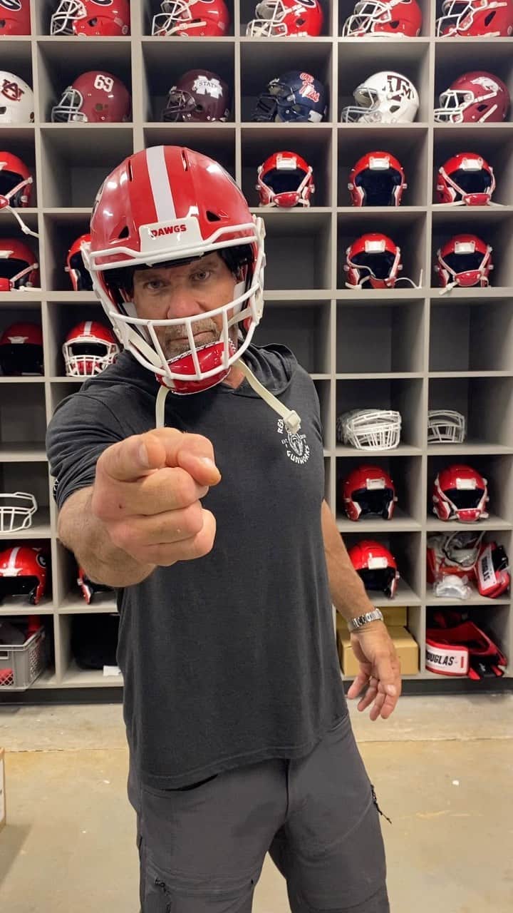 ビル・ゴールドバーグのインスタグラム：「🚨DGD ALERT🚨 “WHO’S NEXT!?” Commit to the G!」