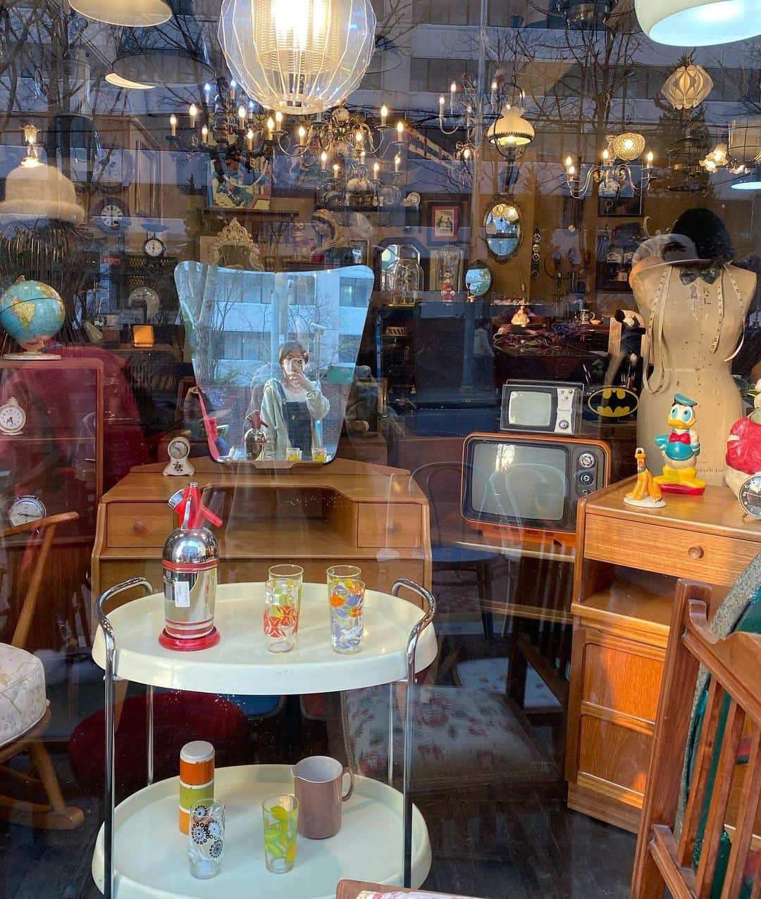 ネオンムーンさんのインスタグラム写真 - (ネオンムーンInstagram)「보물창고 투어✨」3月24日 21時38分 - neon__moon