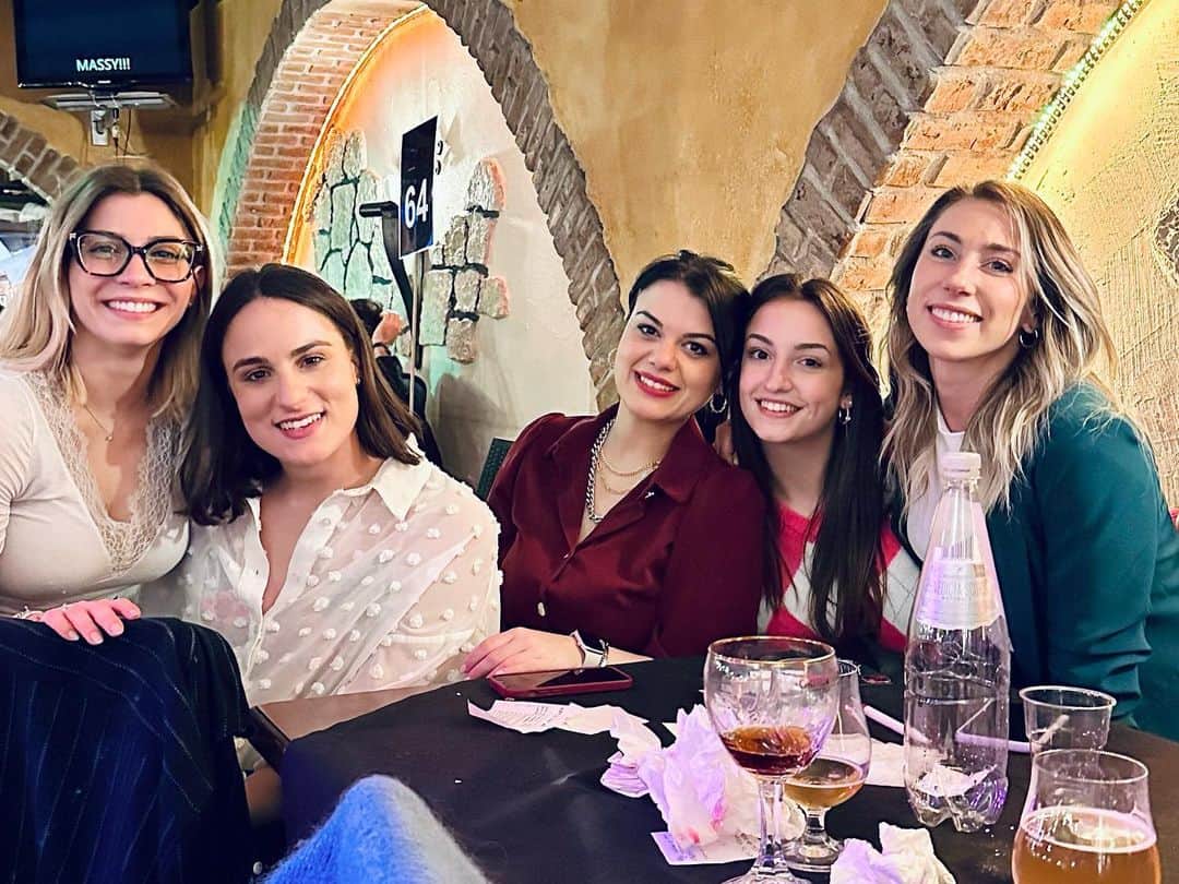 ララ・モリさんのインスタグラム写真 - (ララ・モリInstagram)「Nonostante tutto… GRAZIE 💘💙」3月24日 21時41分 - larina26