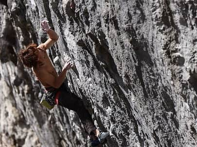 伊東秀和さんのインスタグラム写真 - (伊東秀和Instagram)「Photographer @tallers_photopress  . . . @raffinee_orientalbio  @mammut_japan  #climbing  #climbingrocks  #climbingworldwide  #climbingday  #climbing_is_my_life  #climbingphotography  #二子山」3月24日 21時51分 - hide9a2019