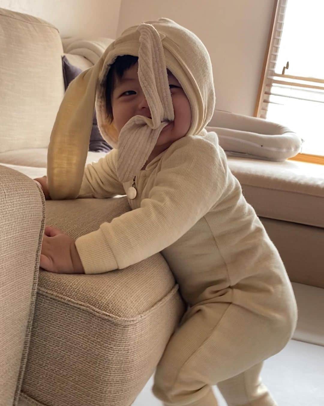 吉田愛璃さんのインスタグラム写真 - (吉田愛璃Instagram)「. "RITSU 2nd Birthday "  あなたをはじめて抱っこしたあの人生1幸せを感じた日からもう2年が経つなんて...🥺  怪我や病気なく元気にすくすく育ってくれるだけで母は十分です♡ あえて言うならこのままずっと優しい子でいてね  RITSUの笑顔がだいすき♡  今年のテーマは恐竜🦖🦕 ケーキは米粉で🍰他にも米粉のピザやピラフなんかも作ったけど、写真は撮り忘れましたん✌︎笑  だいすきなじーじばーば、いとこfamilyもきてくれて、たくさんプレゼントももらってよかったね♡大成功してよかった♡」3月24日 21時48分 - eriyoshida0314