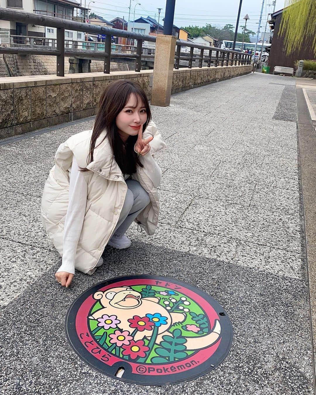 ゆいこ ◡̈♥︎さんのインスタグラム写真 - (ゆいこ ◡̈♥︎Instagram)「YADON × UDON ㅤㅤㅤㅤㅤㅤㅤㅤㅤㅤㅤㅤㅤ マンホールにヤドン発見 in 香川 🫶 ㅤㅤㅤㅤㅤㅤㅤㅤㅤㅤㅤㅤㅤ ㅤㅤㅤㅤㅤㅤㅤㅤㅤㅤㅤㅤㅤㅤㅤㅤㅤㅤㅤㅤㅤㅤㅤㅤㅤㅤ ㅤㅤㅤㅤㅤㅤㅤㅤㅤㅤㅤㅤㅤ #pokemongo」3月24日 21時55分 - yuiko__h