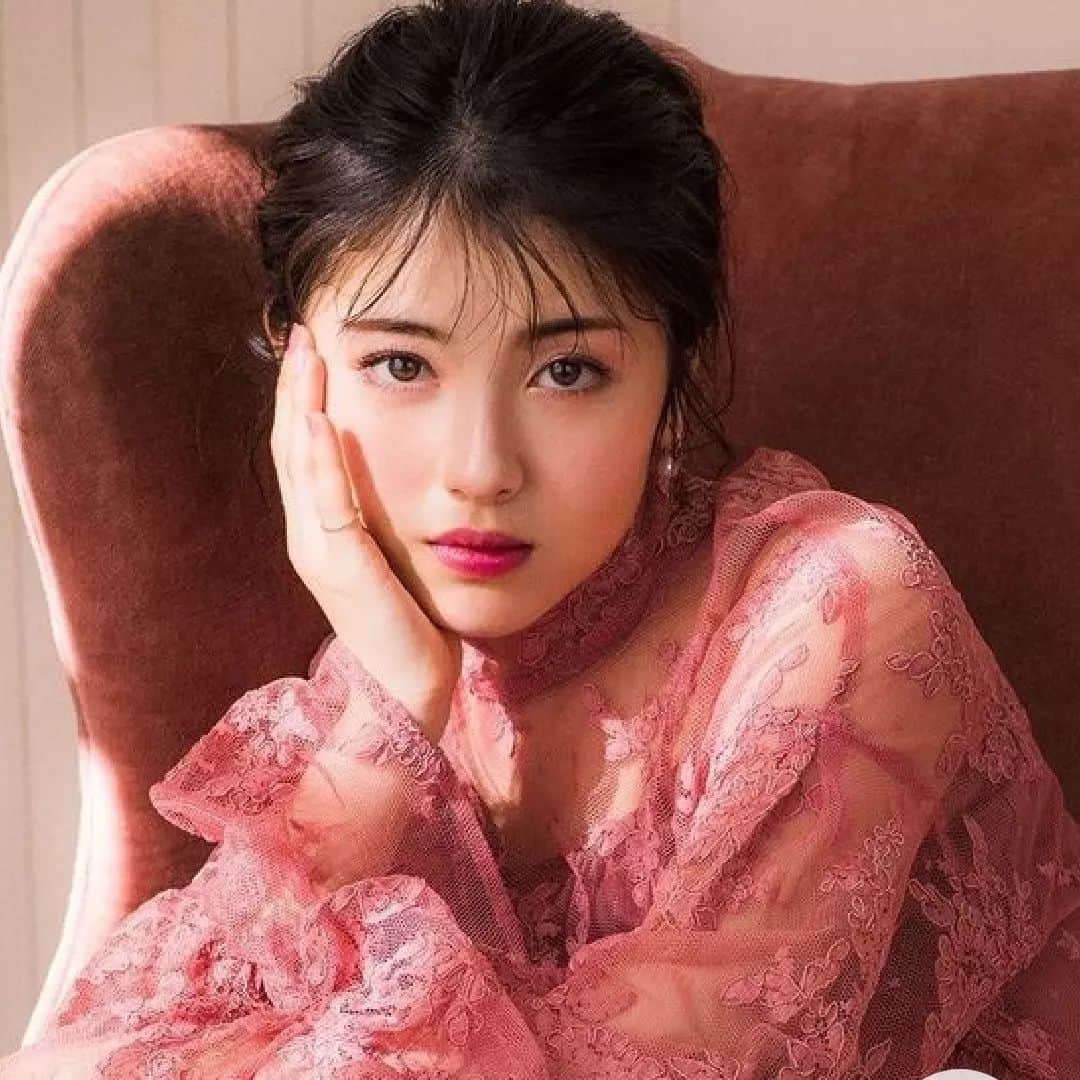 浜辺美波のインスタグラム