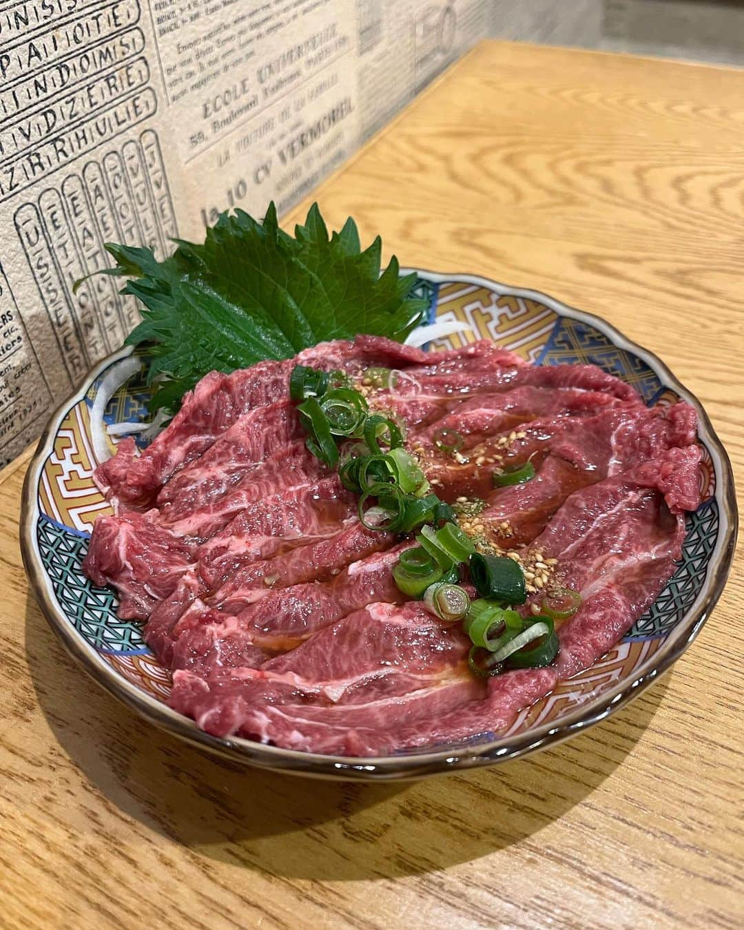 焼肉らんどさんのインスタグラム写真 - (焼肉らんどInstagram)「こんばんは🌝🌇 焼肉らんどです🔥  🙌🏻新メニュー🙌🏻 [ハツ刺し]&[ツラミ刺し] のご紹介です💁🏽‍♀️💁🏽‍♀️  ホルモンでお馴染み、ハートとツラミ…😋 新鮮な物は、刺身で食べても美味しいんです‼️ ハートは甘醤油とカラシで。ツラミは自家製ポン酢でお召し上がり下さい🍽  1日にご提供できる数には限りがありますので、お早めのご注文お願いします‼️  #ハツ刺し #ツラミ刺し #絶品  #ホルモン  #八尾#八尾市#近鉄八尾#近八尾#東大阪 #八尾グルメ#八尾ランチ#東大阪グルメ #八尾焼肉#焼肉ランチ#焼肉デート #大阪焼肉#大阪グルメ#焼肉屋　 　 #焼肉らんど  #焼肉#焼き肉#肉#肉スタグラム  #焼肉好きな人と繋がりたい　 #一人焼肉」3月24日 22時20分 - land.yakiniku.yao