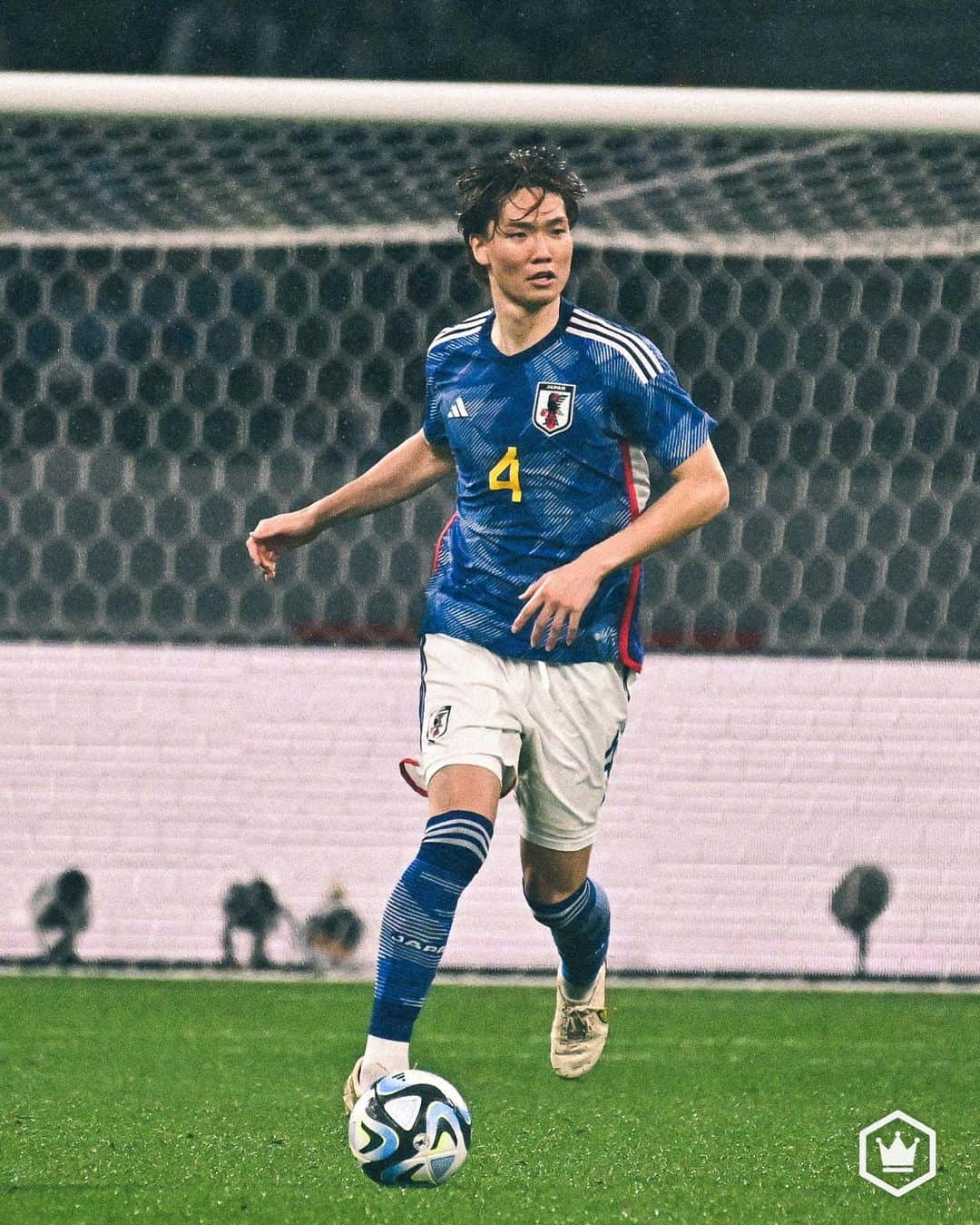 サッカーキングさんのインスタグラム写真 - (サッカーキングInstagram)「. FLASH BACK SAMURAIBLUE!! バルベルデに先制を許すも途中出場の西村弾でドロー決着のウルグアイ戦を10枚の写真で振り返る（2023.3.24）  📷Photo by @shimpeei（SOCCERKING）  #サッカー日本代表 #daihyo #samuraiblue #夢への勇気を #キリンチャレンジカップ2023 #サッカー #soccer #フットボール #football #⚽️ #サッカーキング  #西村拓真 #伊東純也 #遠藤航 #上田綺世 #三笘薫 #板倉滉 #シュミットダニエル」3月24日 22時55分 - soccerkingjp