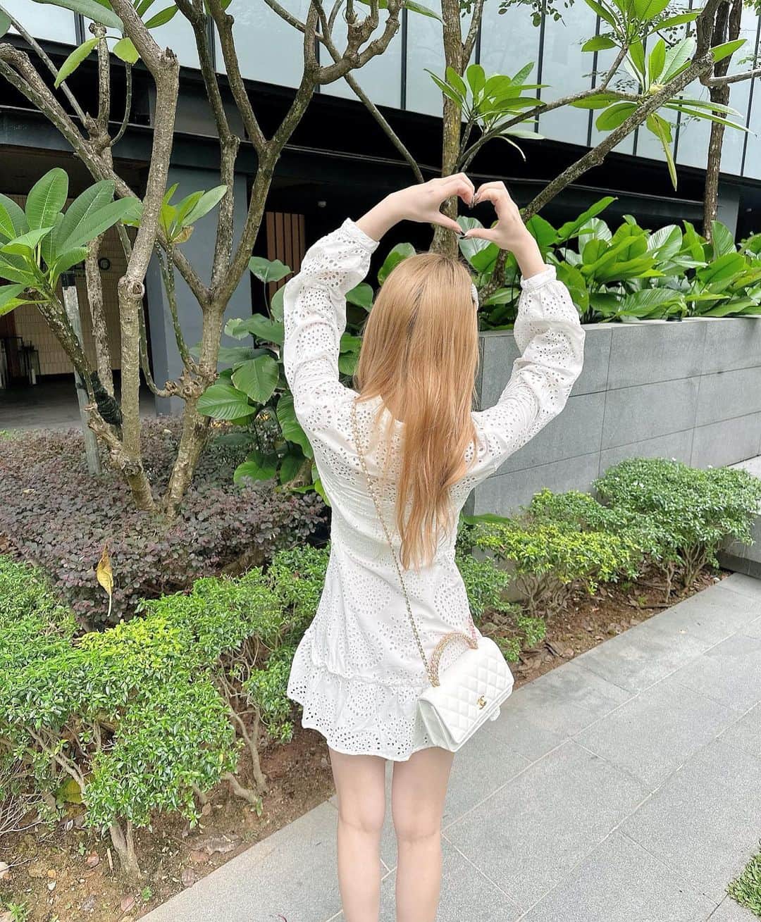 YURIさんのインスタグラム写真 - (YURIInstagram)「シンガポール🇸🇬🦁 花粉なくて最高♡ 部屋のプール1回も入らなかった😿」3月24日 23時01分 - y.u.r.i_y.u.r.i_