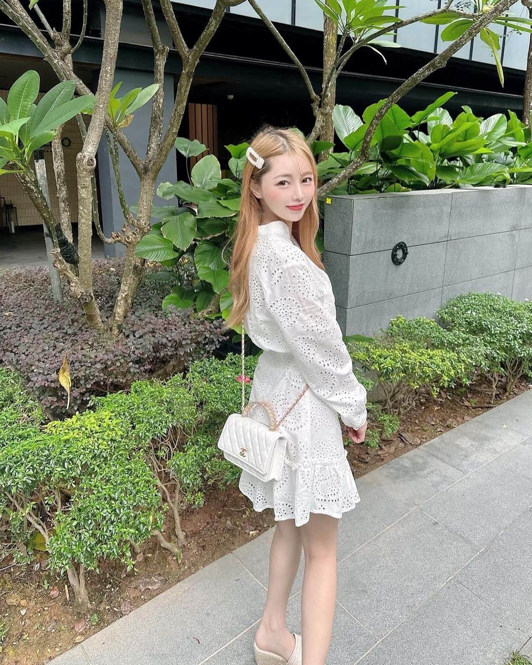 YURIのインスタグラム：「シンガポール🇸🇬🦁 花粉なくて最高♡ 部屋のプール1回も入らなかった😿」