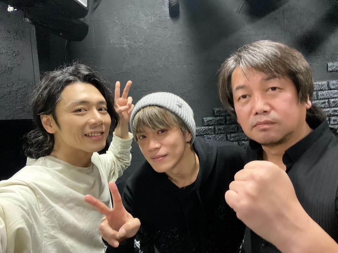 山本裕典のインスタグラム：「あの日あの時あの場所の歌  観に行ってきました！！  久しぶりにあえてよかった！  https://www.mizu-pro.com/2023anoson.html」