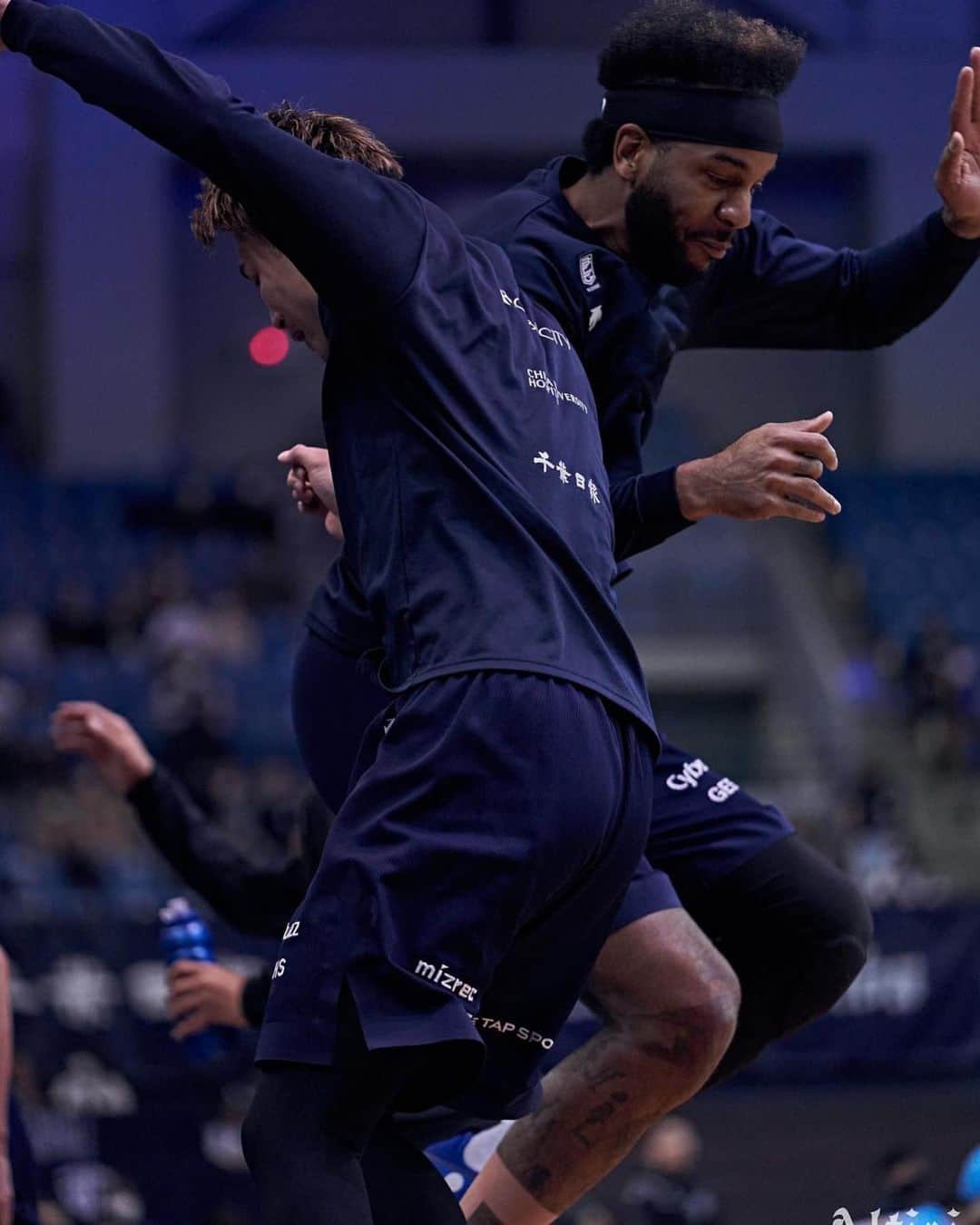 のインスタグラム：「10 games left!! 🦾🦾🦾  #アルティーリ #千葉 #BlackNavy」