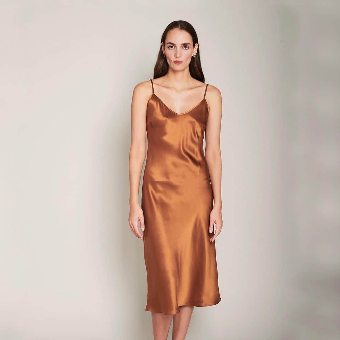 オーガニックバイジョンパトリックのインスタグラム：「Sasha Silk Slip in Vicuna  Now available in four colors www.organicbyjohnpatrick.com」