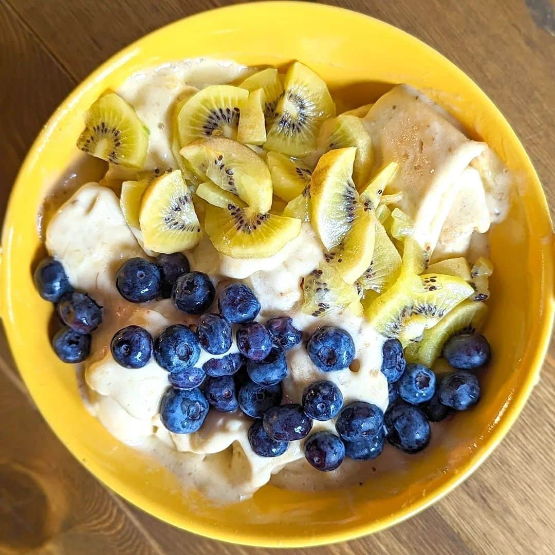 Yonanasのインスタグラム：「How delicious does this look? 100% fruit made with #Yonanas! - 📸 @keylimexo ㅤ #cleaneating #healthysnacks #healthydessert #glutenfreedessert #vegandessert」