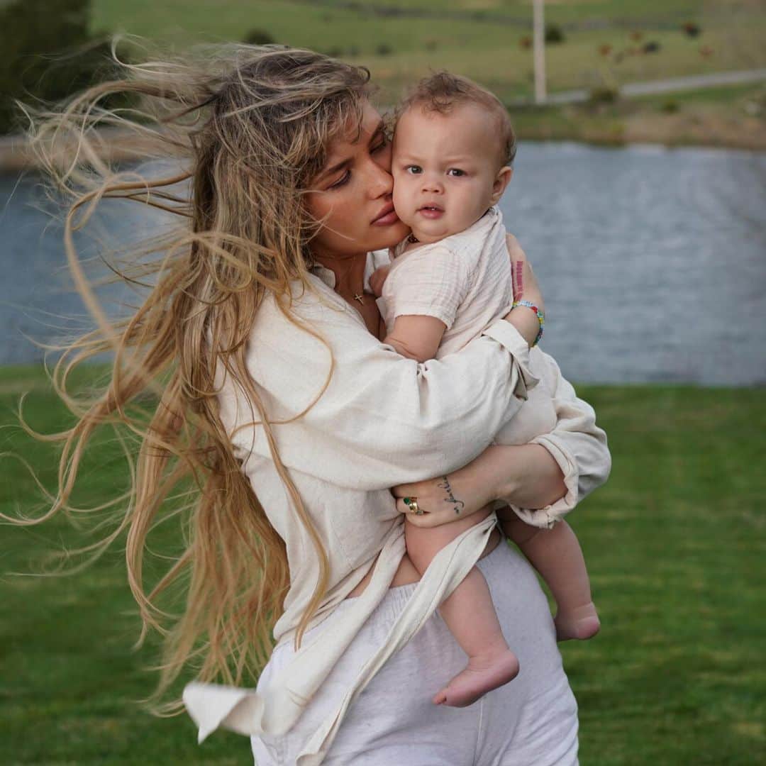 ニッキー・ヒートンのインスタグラム：「Happy First Birthday to my baby. My little love. Thank you for the fullest, sweetest, most magical year of my life. Thank you for choosing me.」