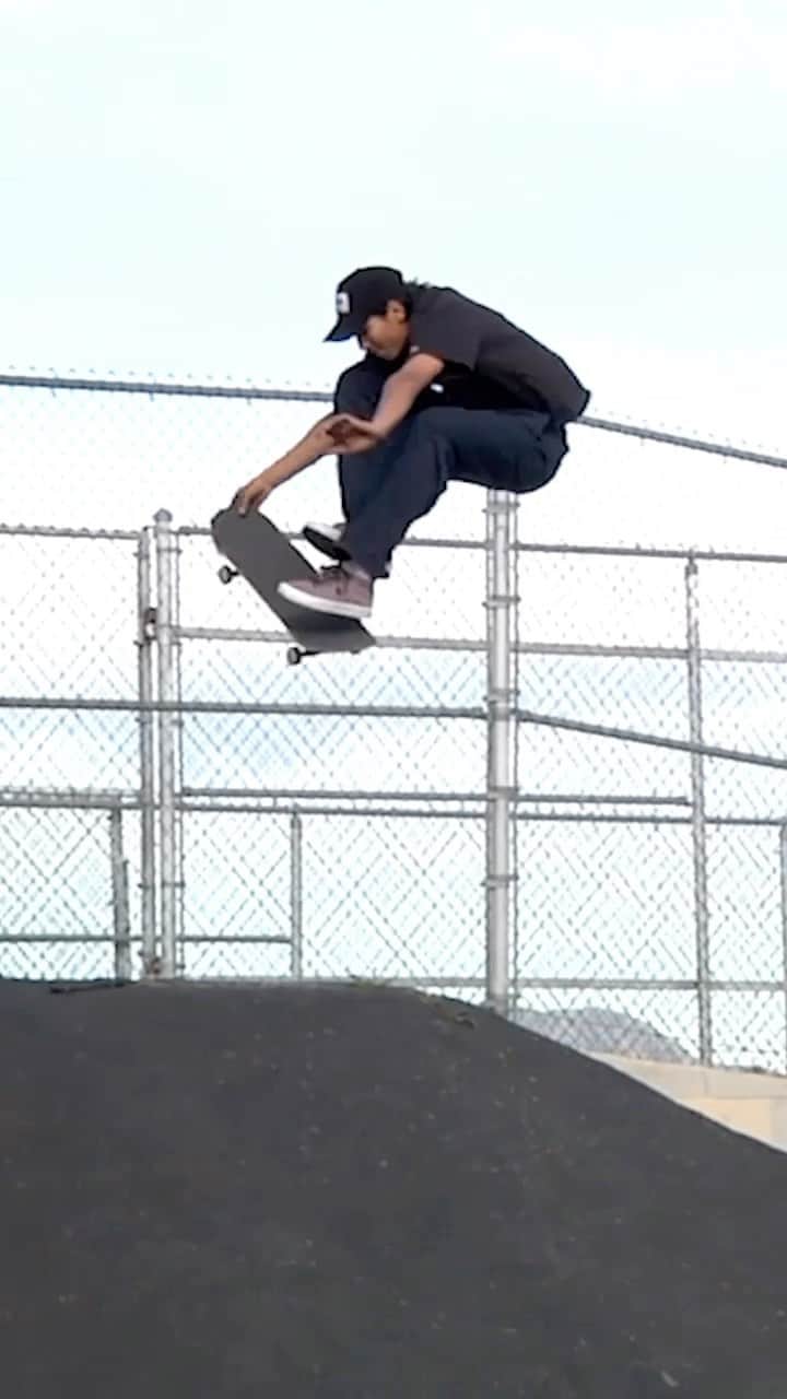ルーイ・ロペスのインスタグラム：「🫂 B2B4L 🫂  @currencaples | 📹〰️ @ryanree」